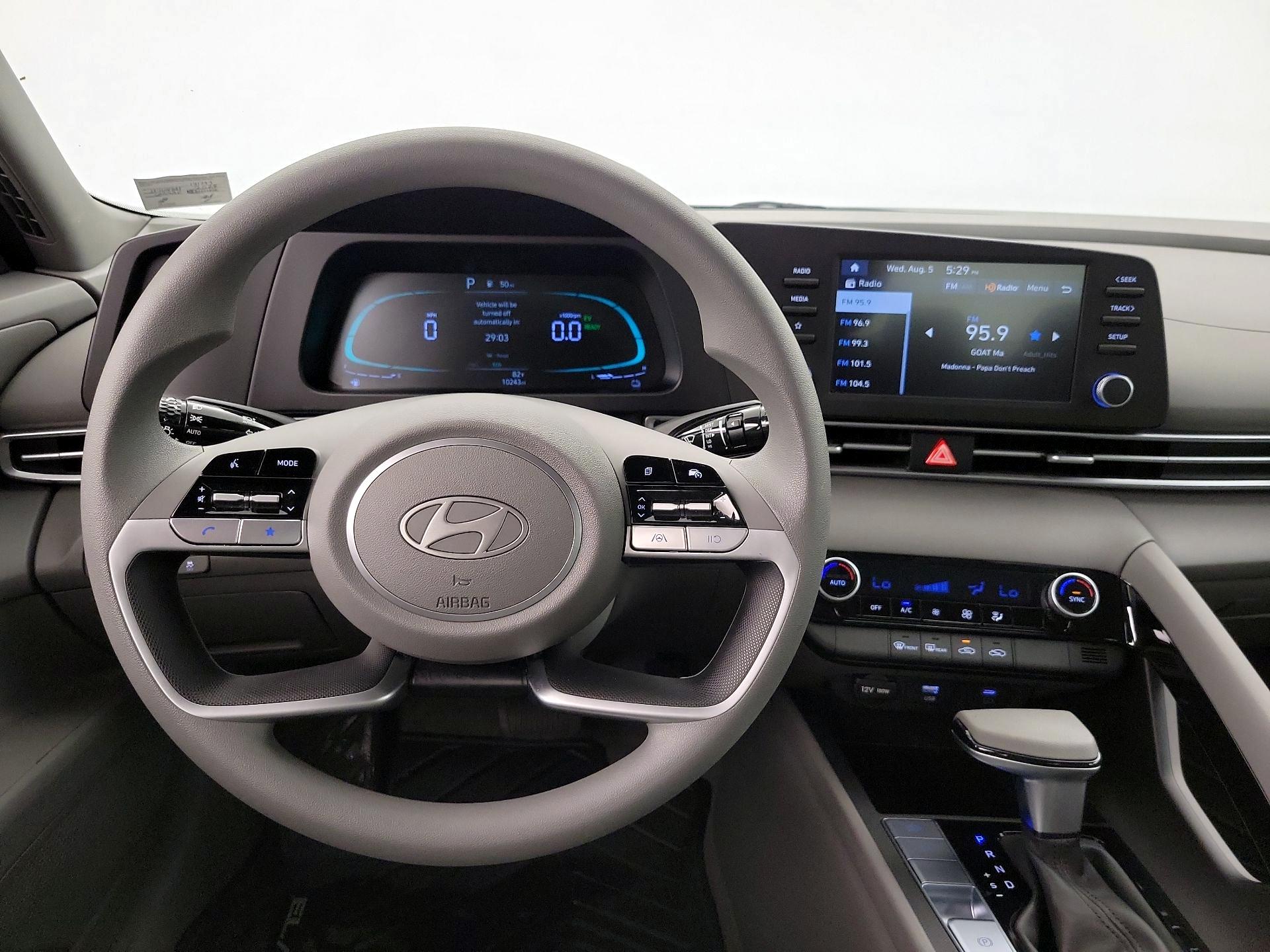 Thumbnail: 2025 Hyundai Elantra - 10