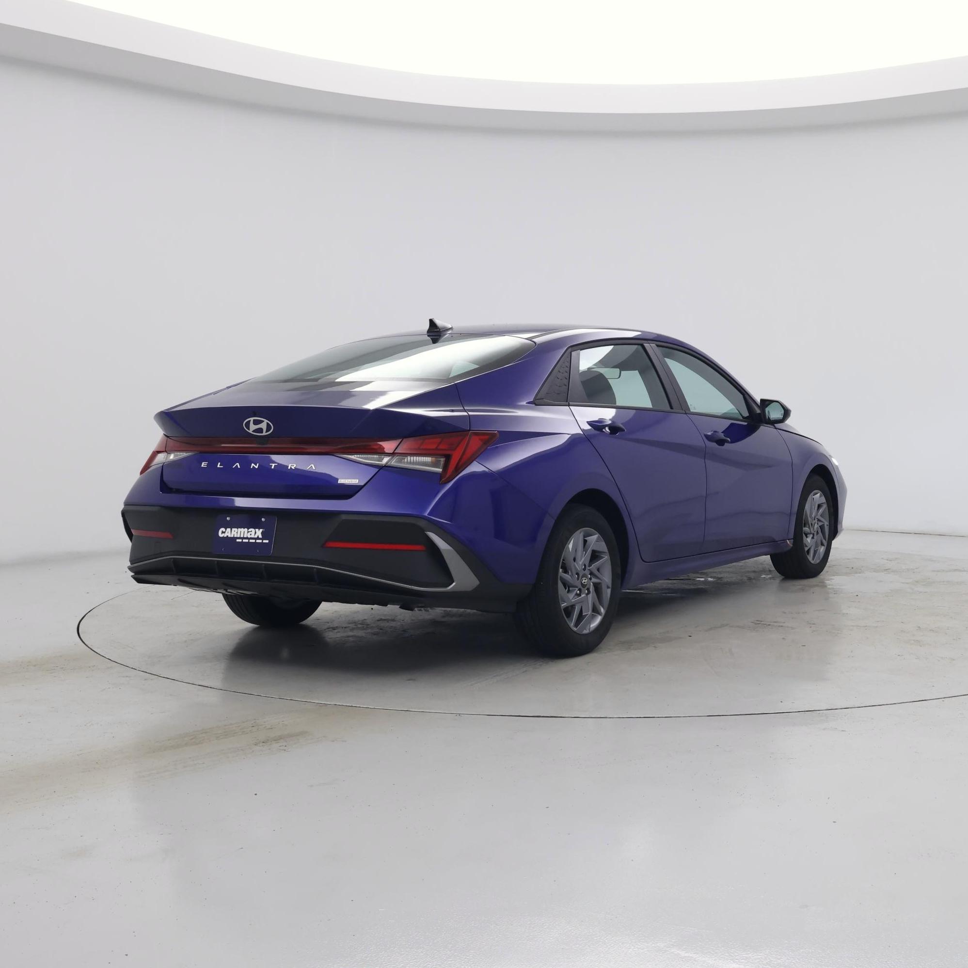Thumbnail: 2025 Hyundai Elantra - 8