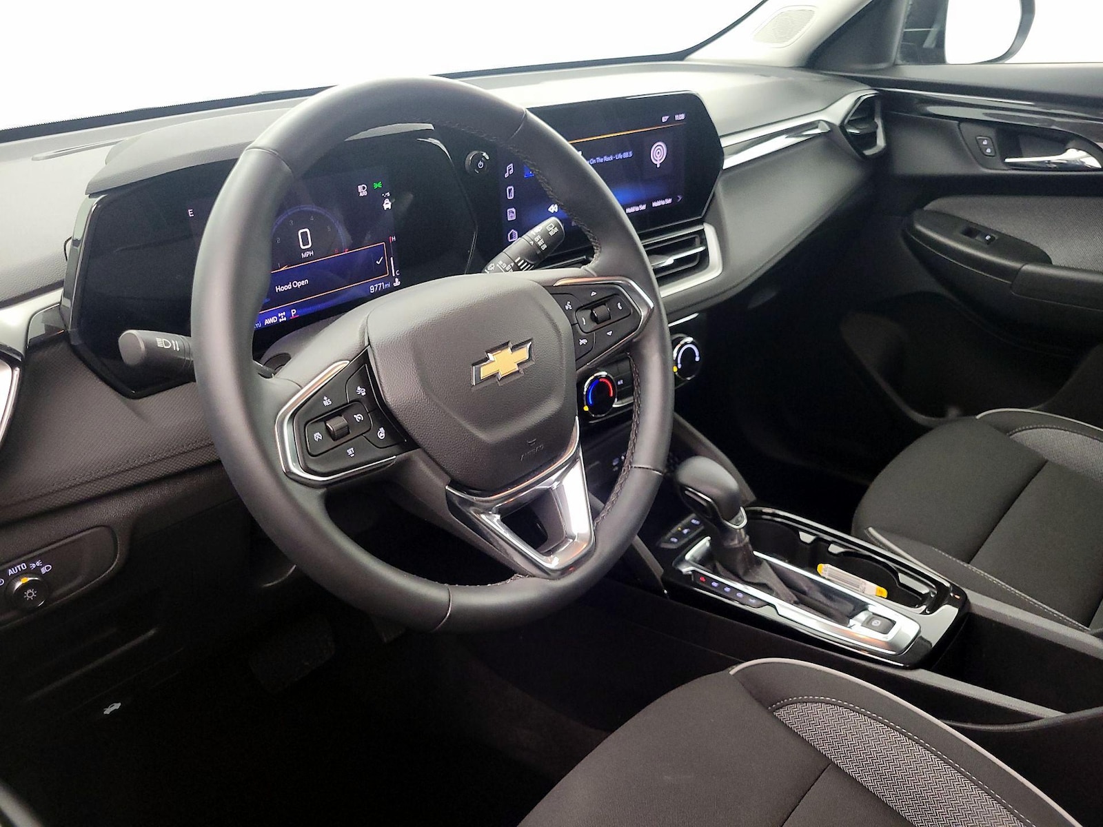 2024 Chevrolet TrailBlazer LT - Photo 10