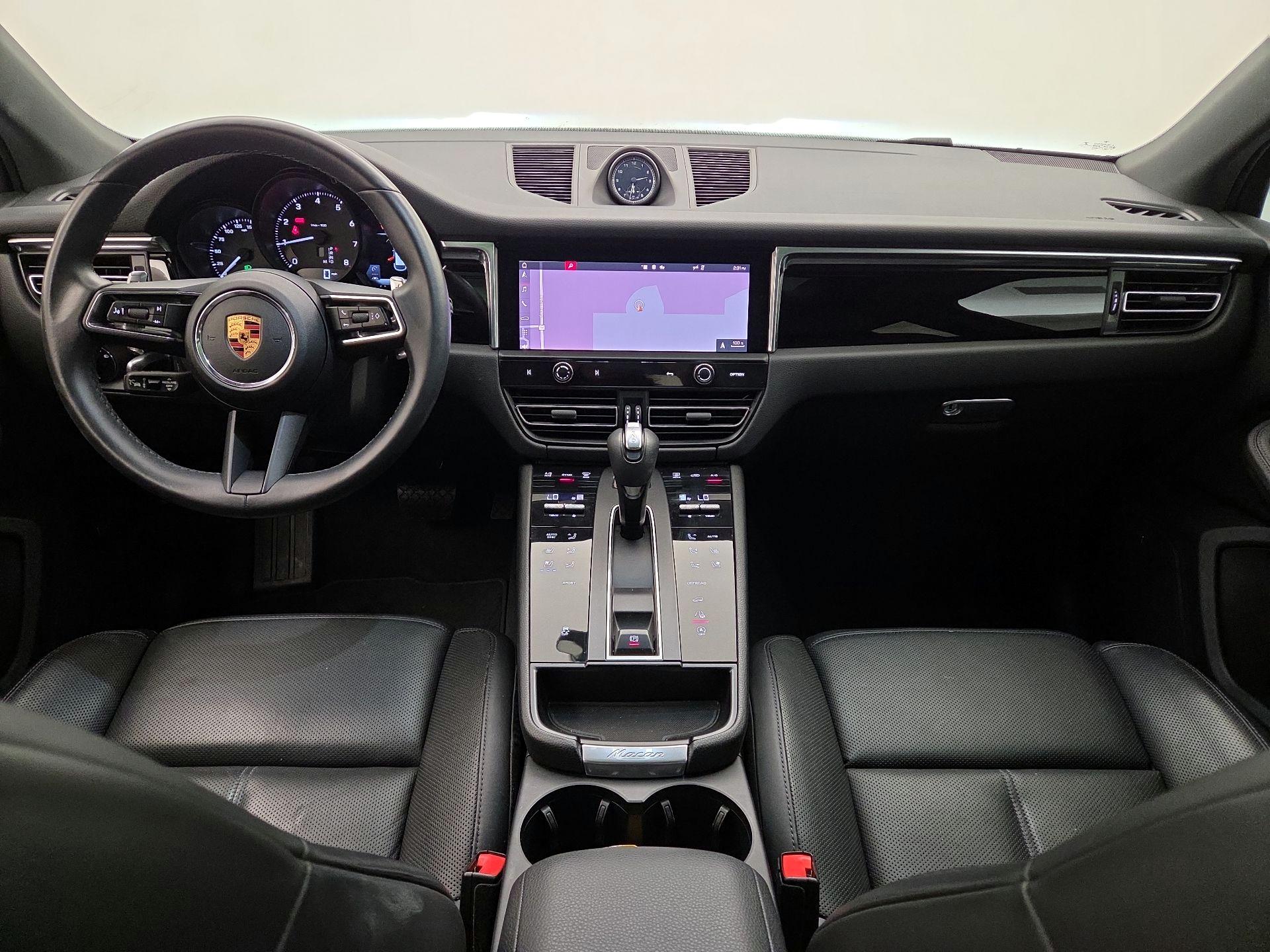 Thumbnail: 2022 Porsche Macan - 9
