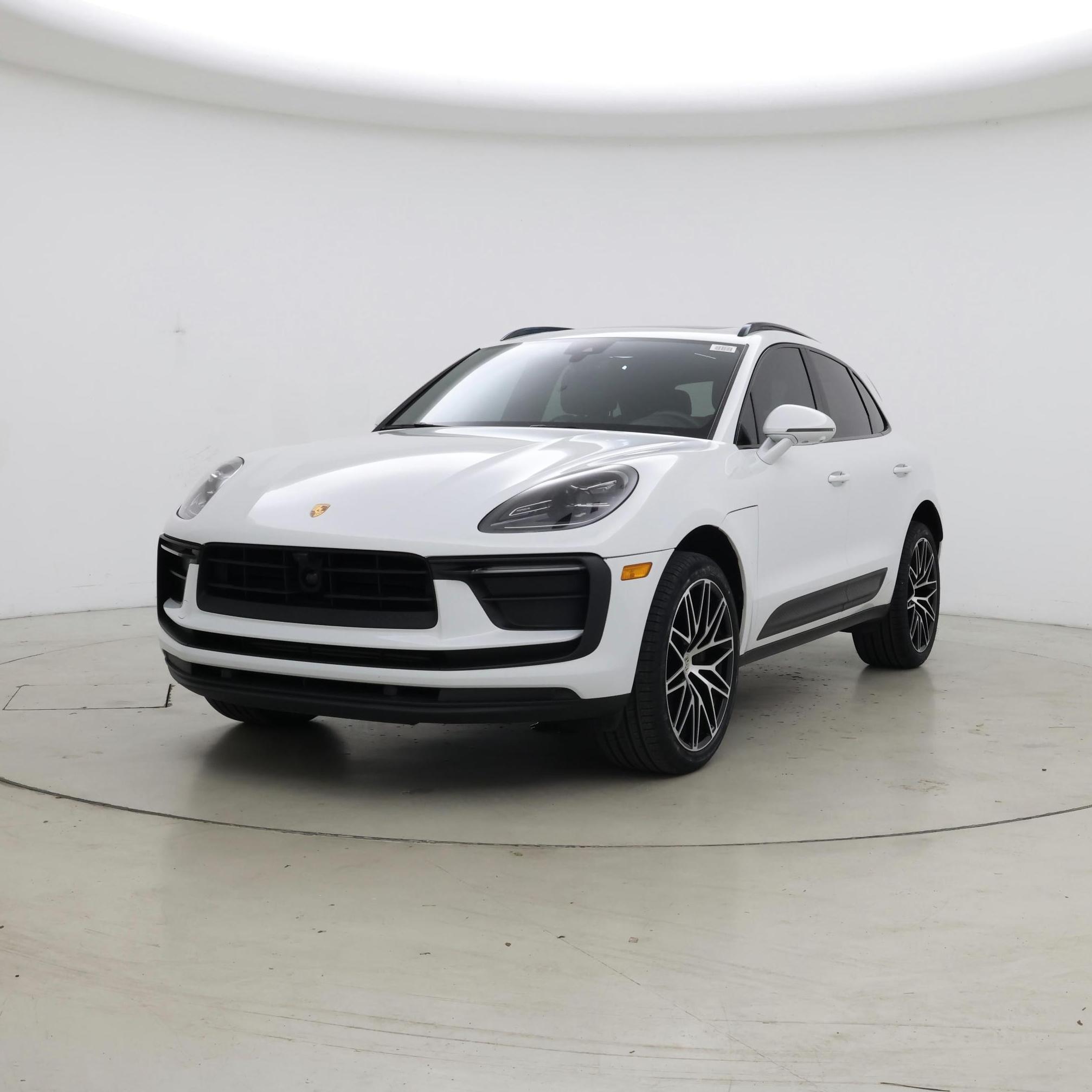 Thumbnail: 2022 Porsche Macan - 4