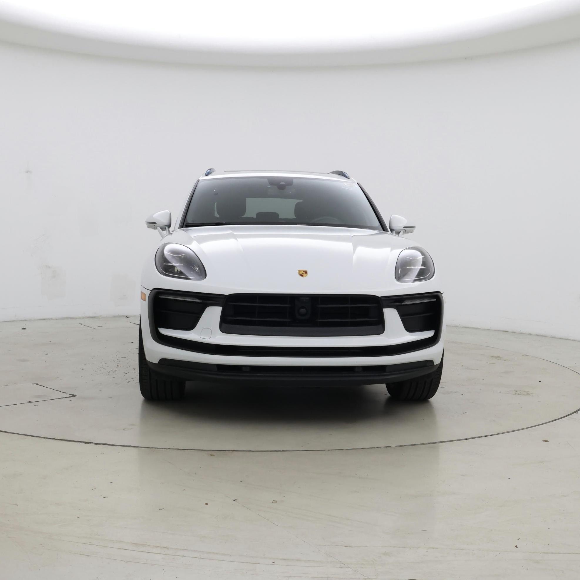 Thumbnail: 2022 Porsche Macan - 5