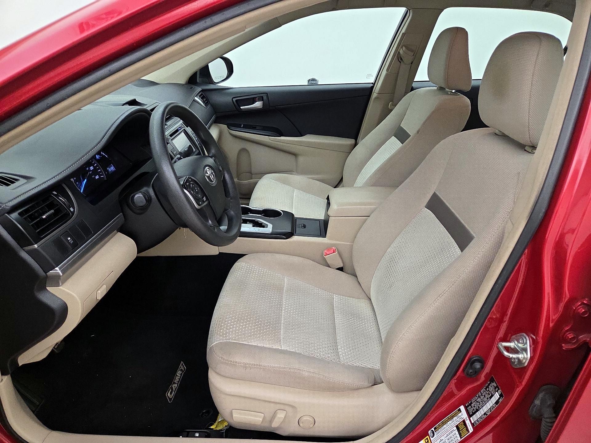 Thumbnail: 2014 Toyota Camry - 11