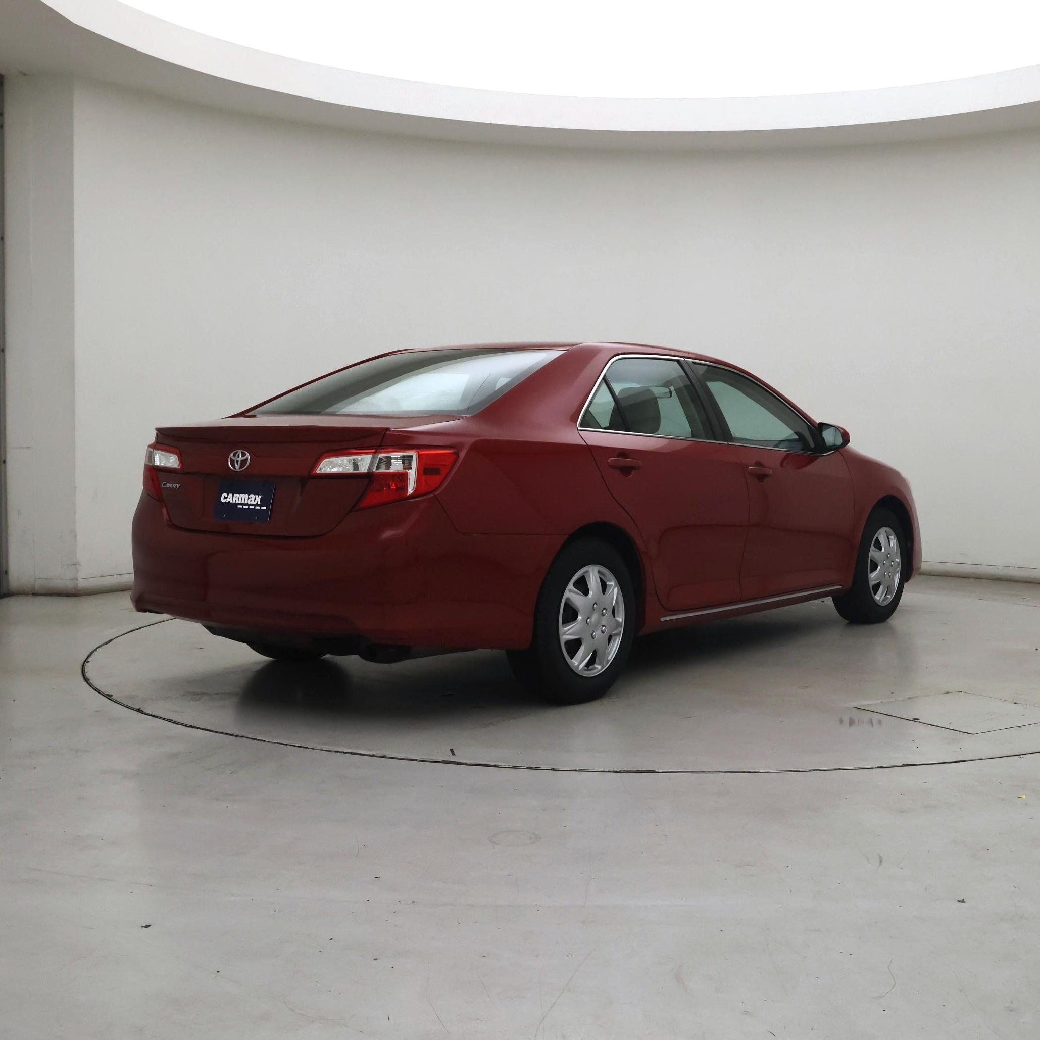 Thumbnail: 2014 Toyota Camry - 8