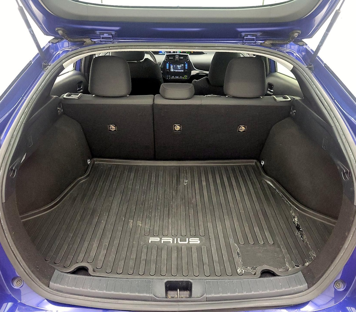 Trunk/Cargo (Seats Up)