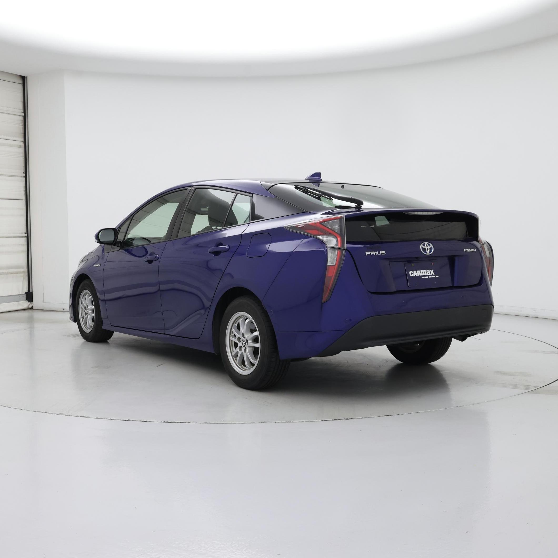 Thumbnail: 2018 Toyota Prius - 2