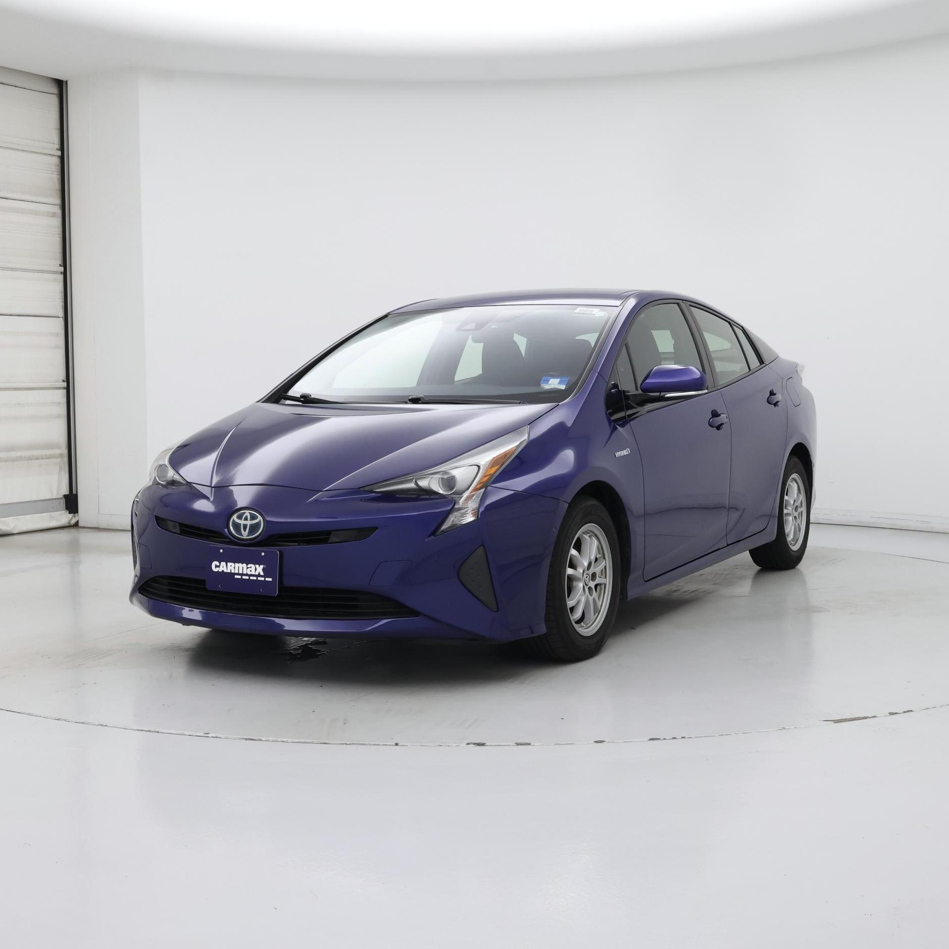 Thumbnail: 2018 Toyota Prius - 4