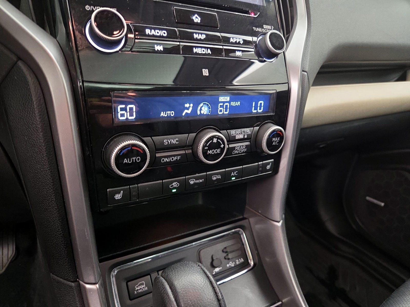 2019 Subaru Ascent Limited - Photo 18