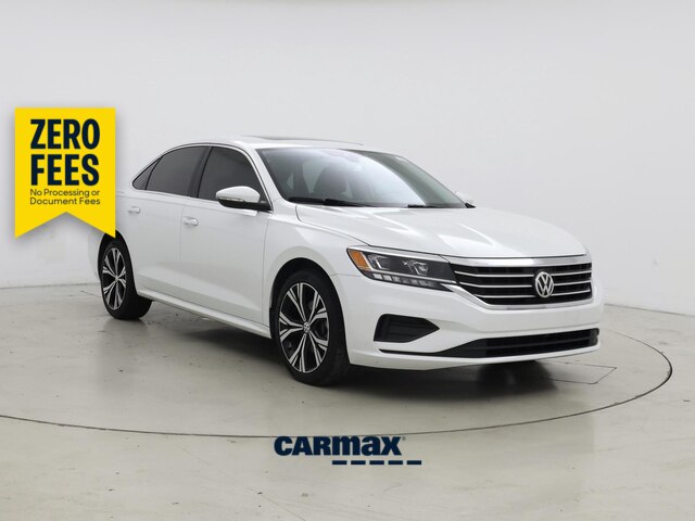 White 2022 Volkswagen Passat Sedan Front-Wheel Drive Automatic