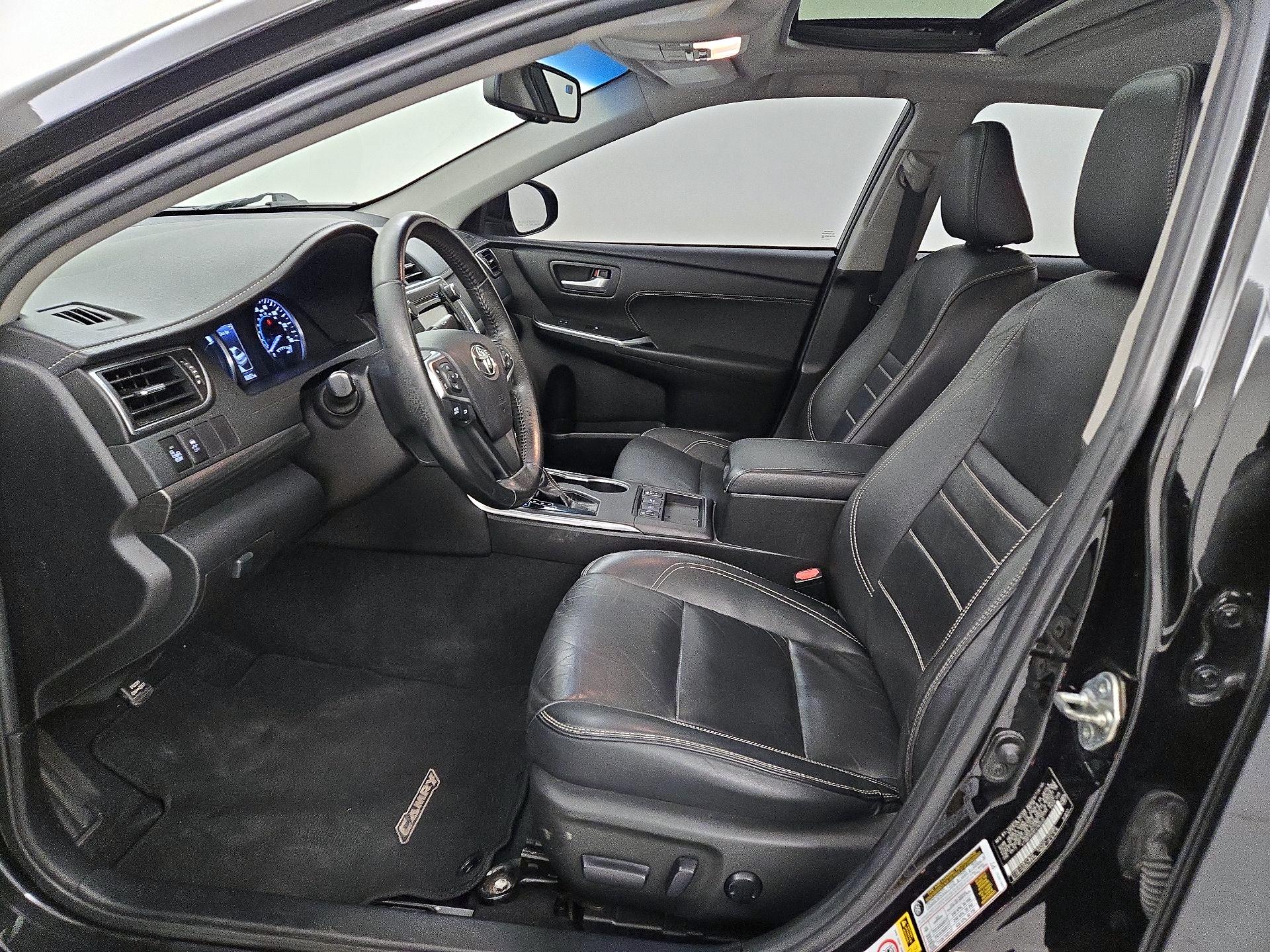 Thumbnail: 2015 Toyota Camry - 11