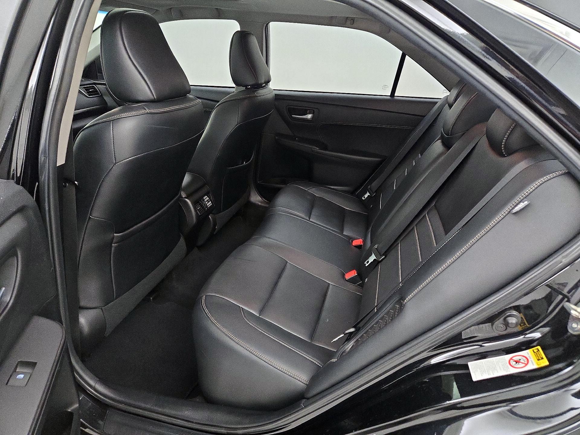Thumbnail: 2015 Toyota Camry - 20