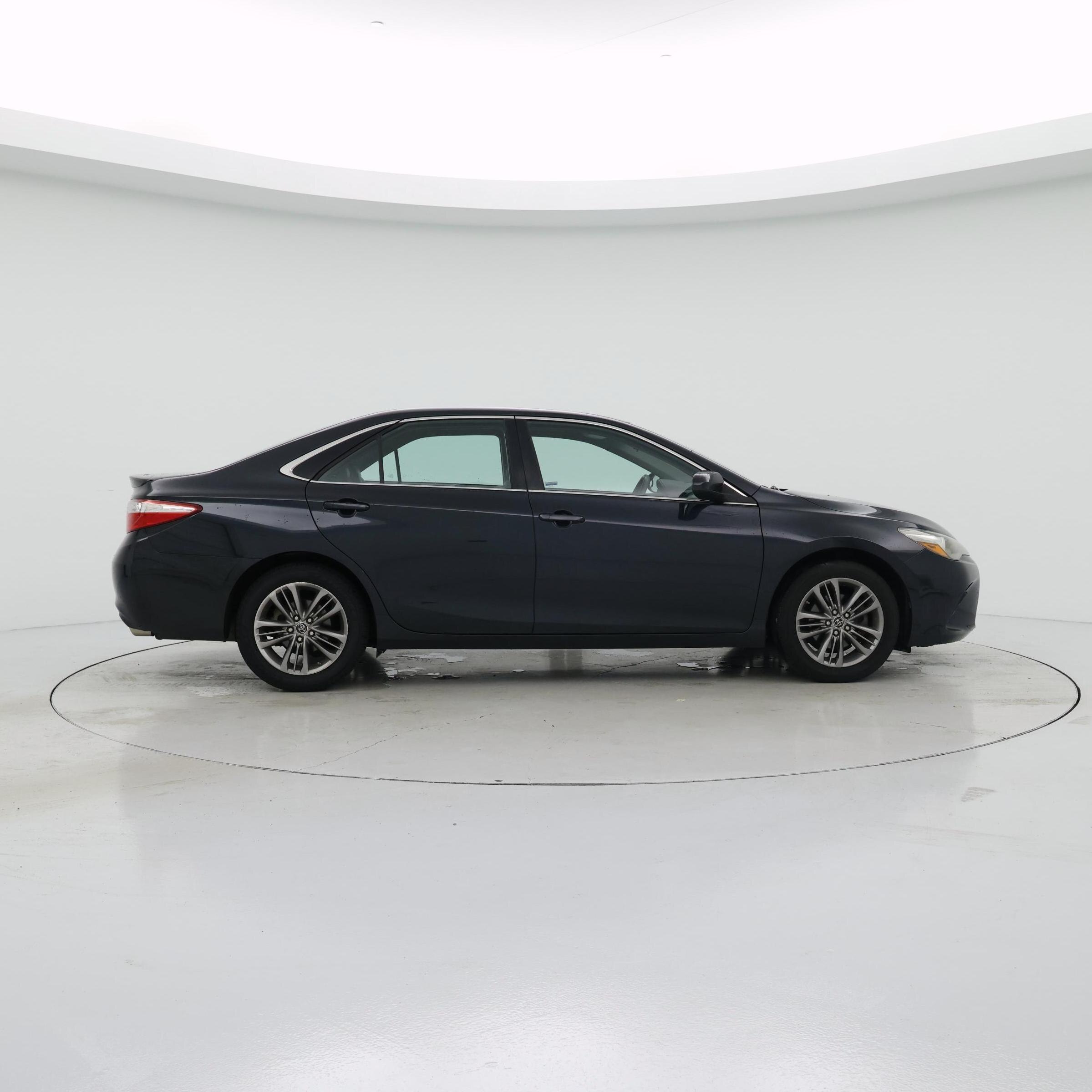 Thumbnail: 2015 Toyota Camry - 7