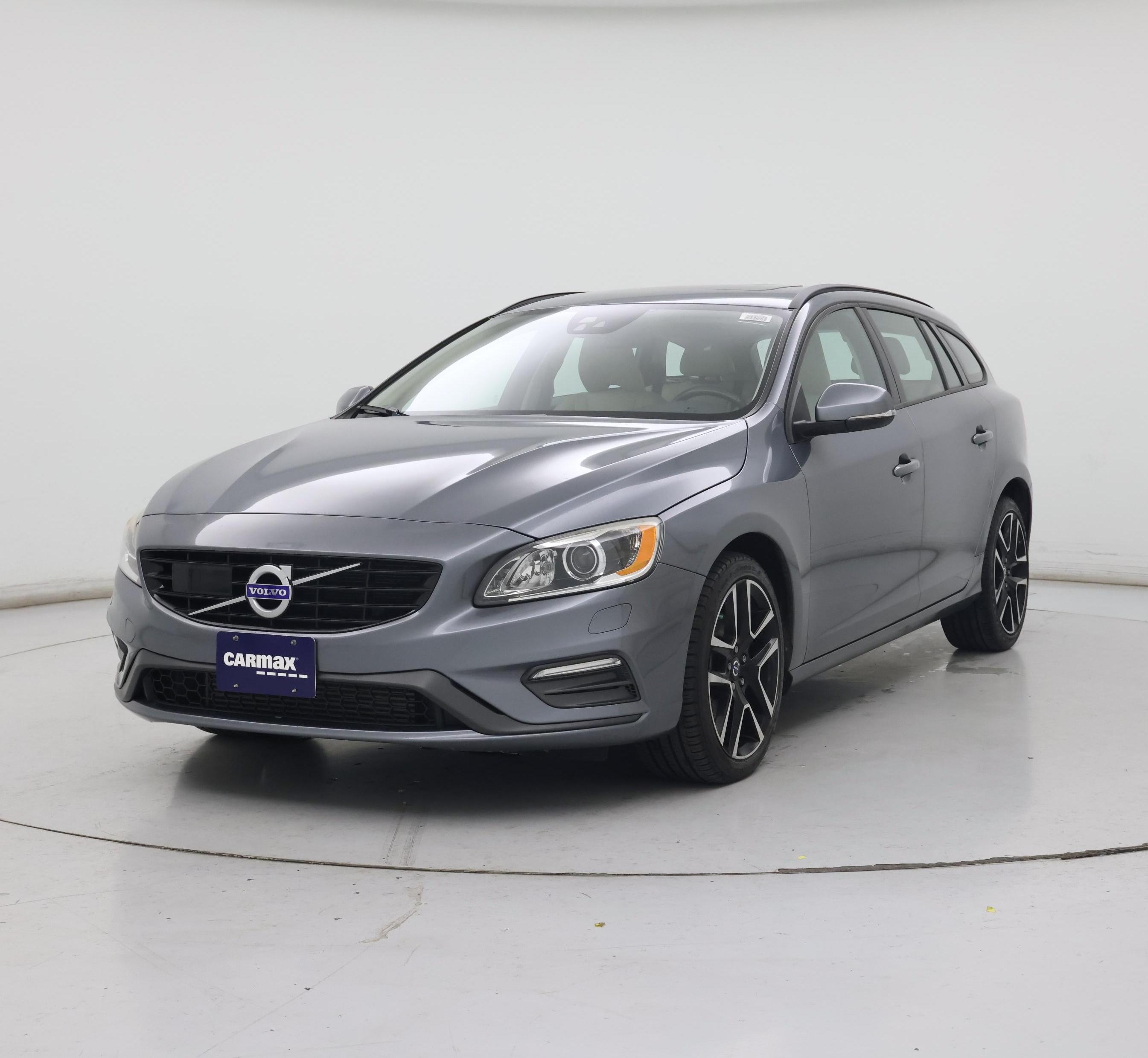Thumbnail: 2018 Volvo V60 - 4