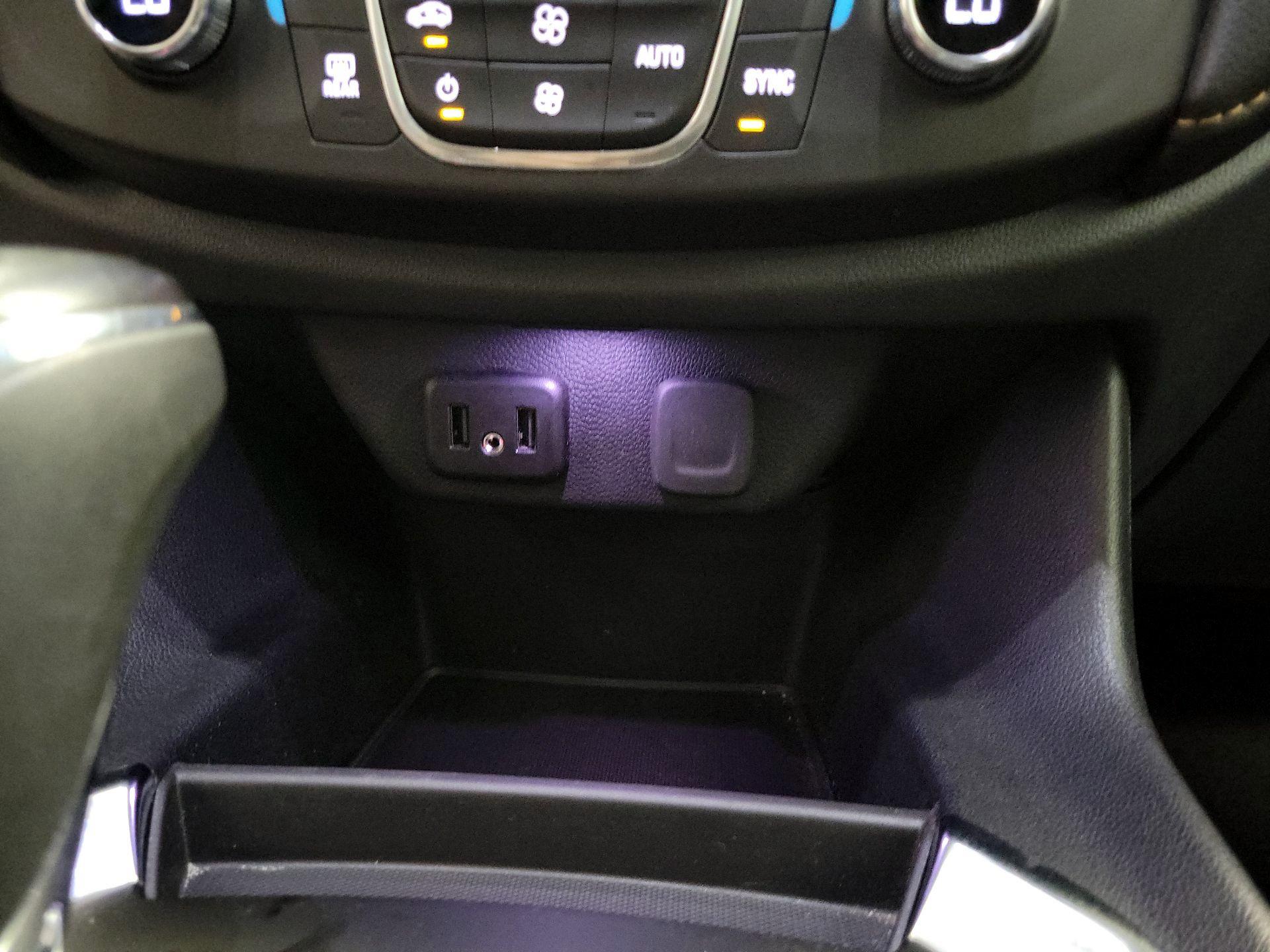 Thumbnail: 2020 Chevrolet Traverse - 18