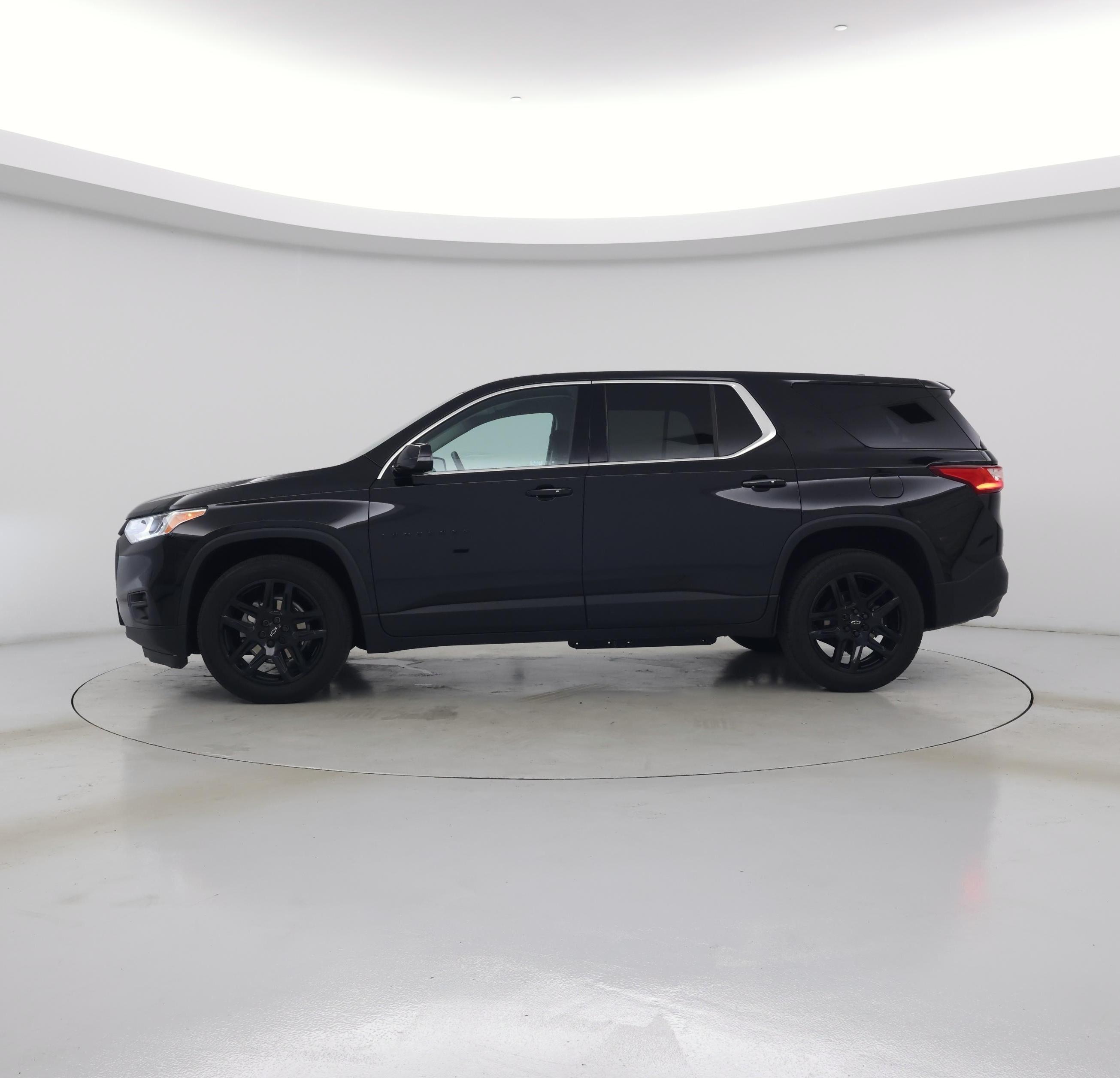 Thumbnail: 2020 Chevrolet Traverse - 3