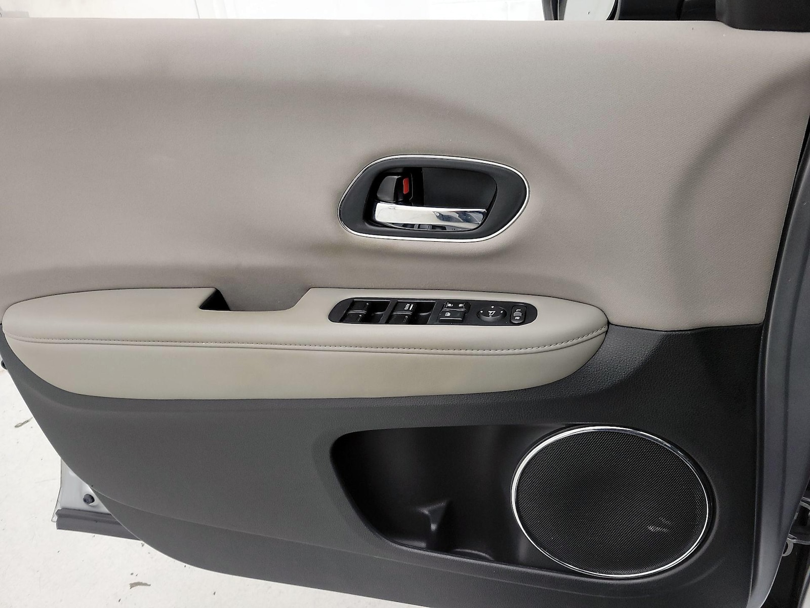 2017 Honda HR-V EX - Photo 13