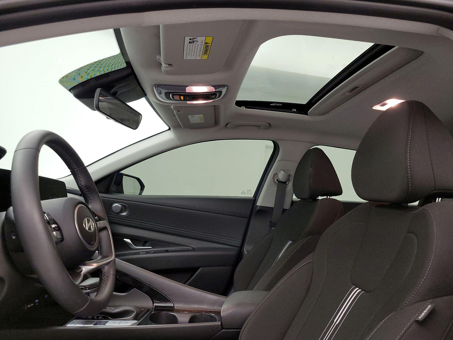 Thumbnail: 2025 Hyundai Elantra - 20