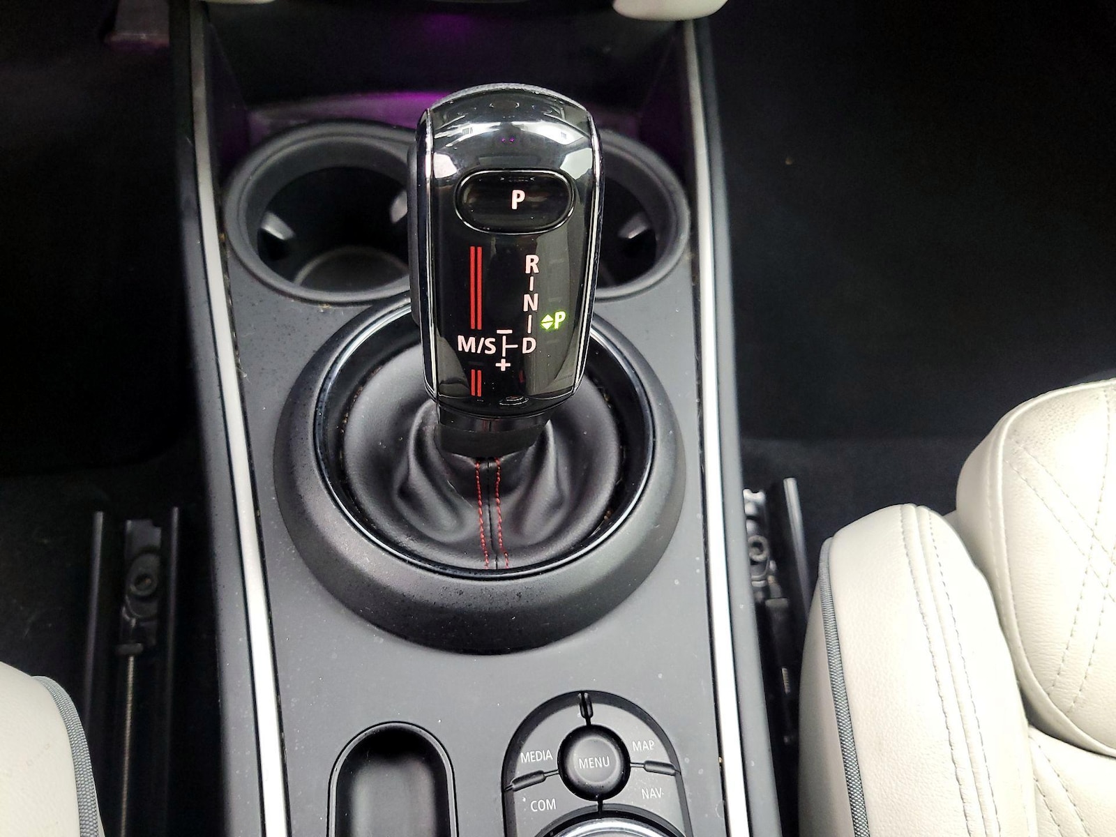 2020 MINI Countryman S - Photo 19