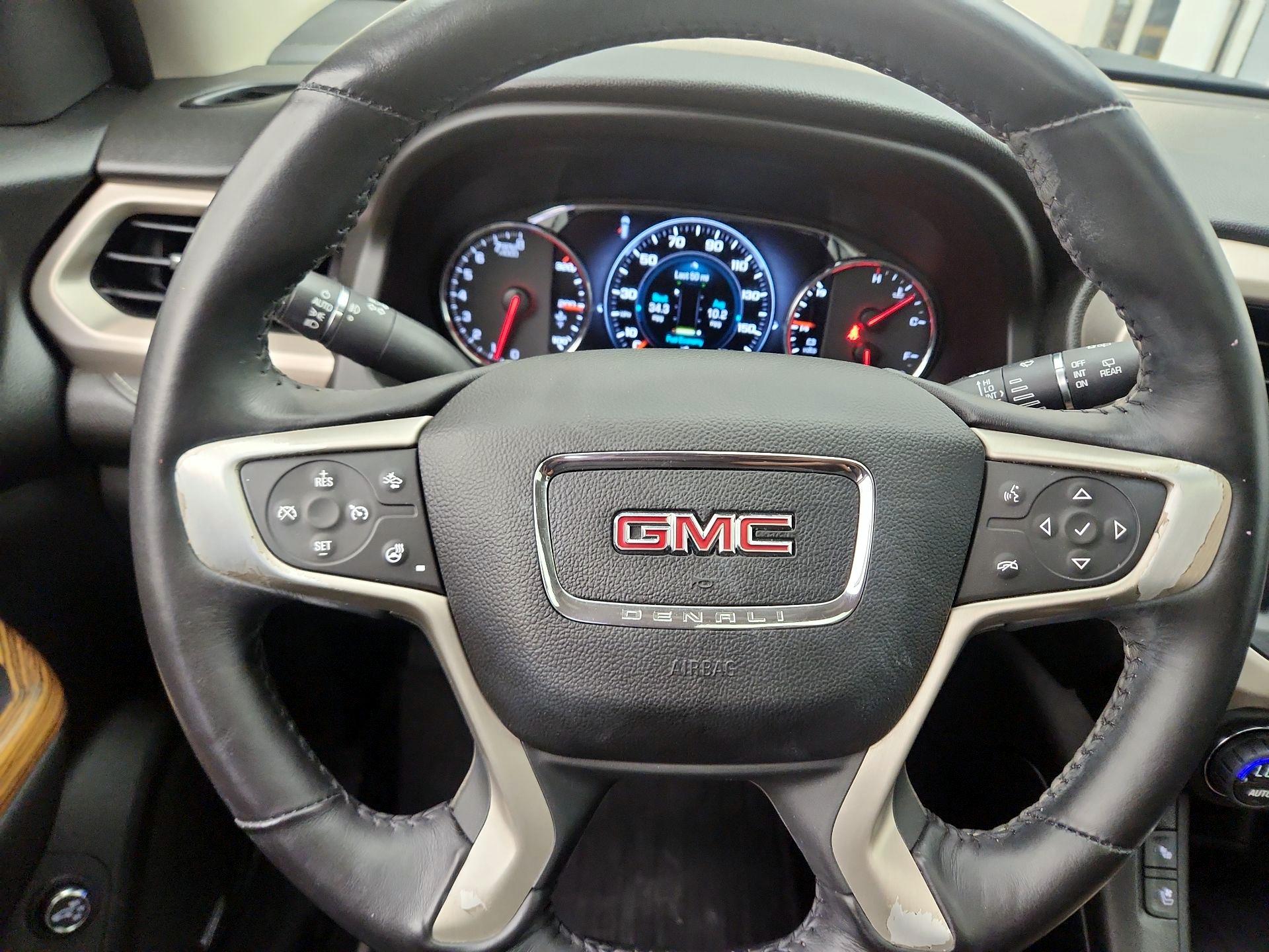 Thumbnail: 2017 GMC Acadia - 10