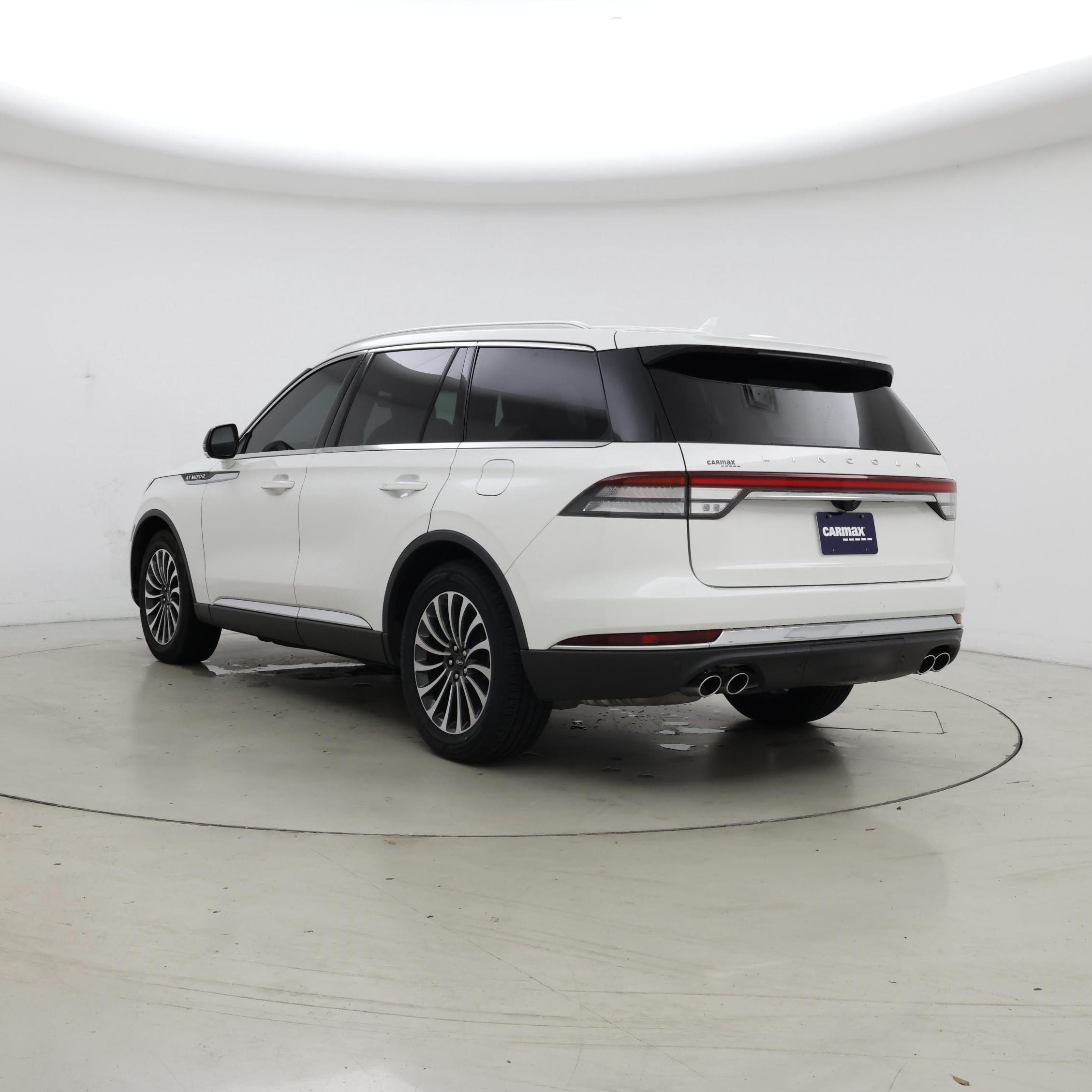 Thumbnail: 2023 Lincoln Aviator - 2