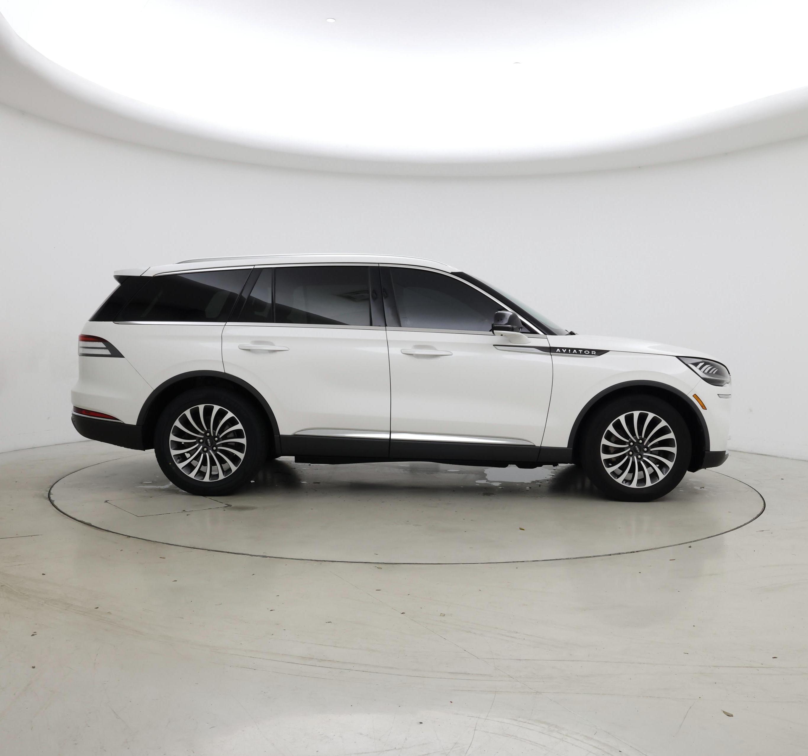 Thumbnail: 2023 Lincoln Aviator - 7