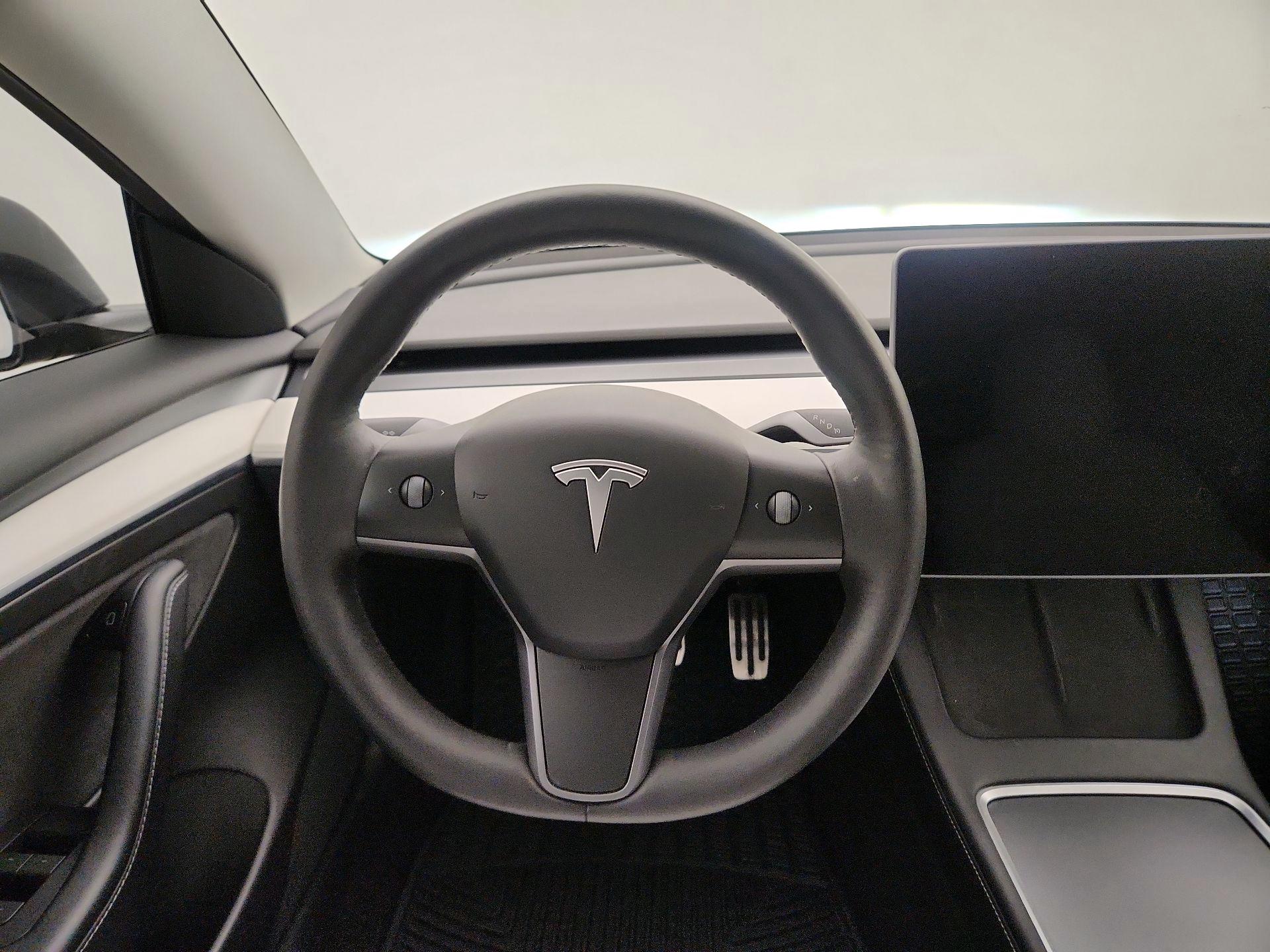 Thumbnail: 2022 Tesla Model 3 - 10