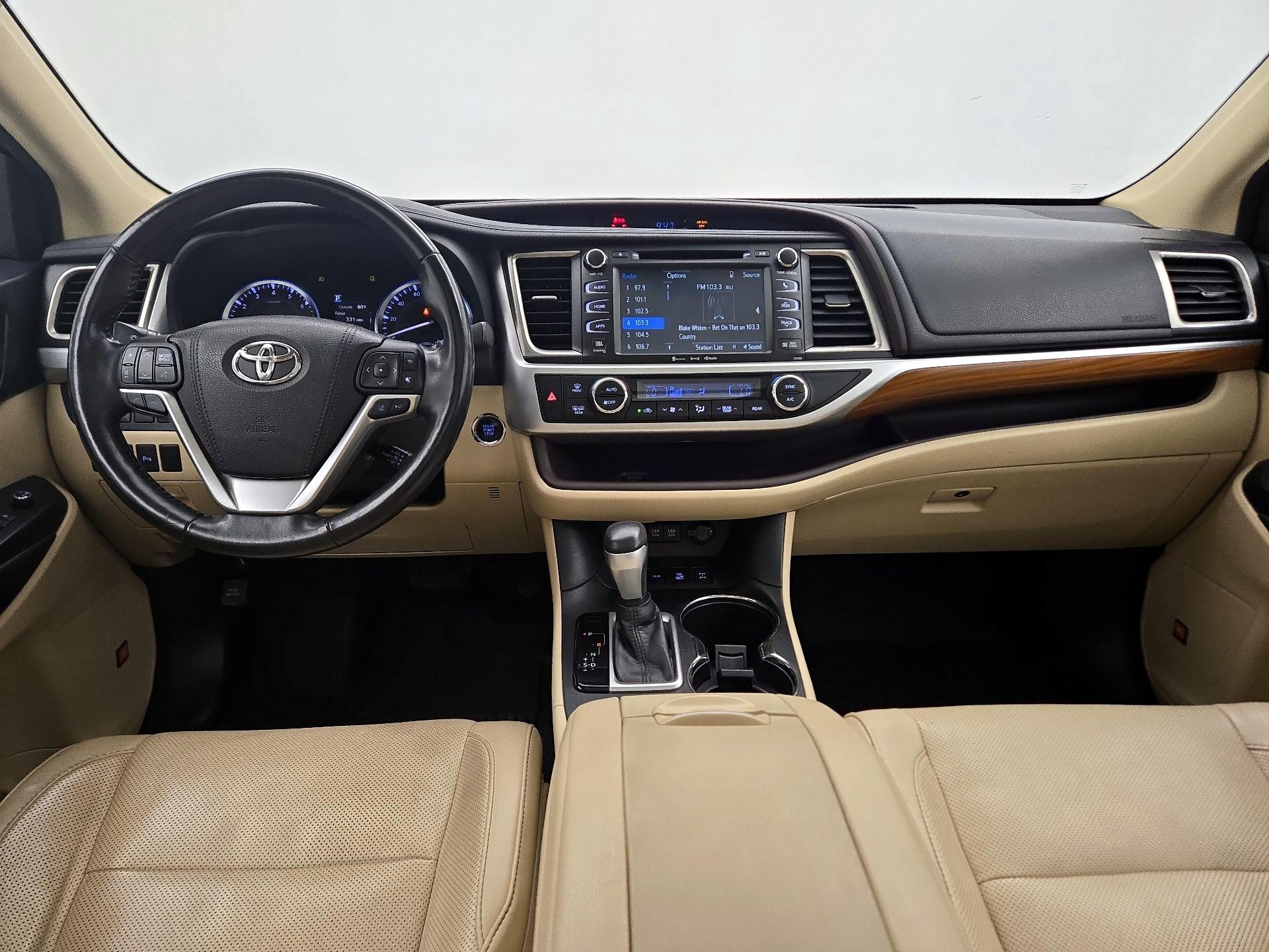 Thumbnail: 2017 Toyota Highlander - 9