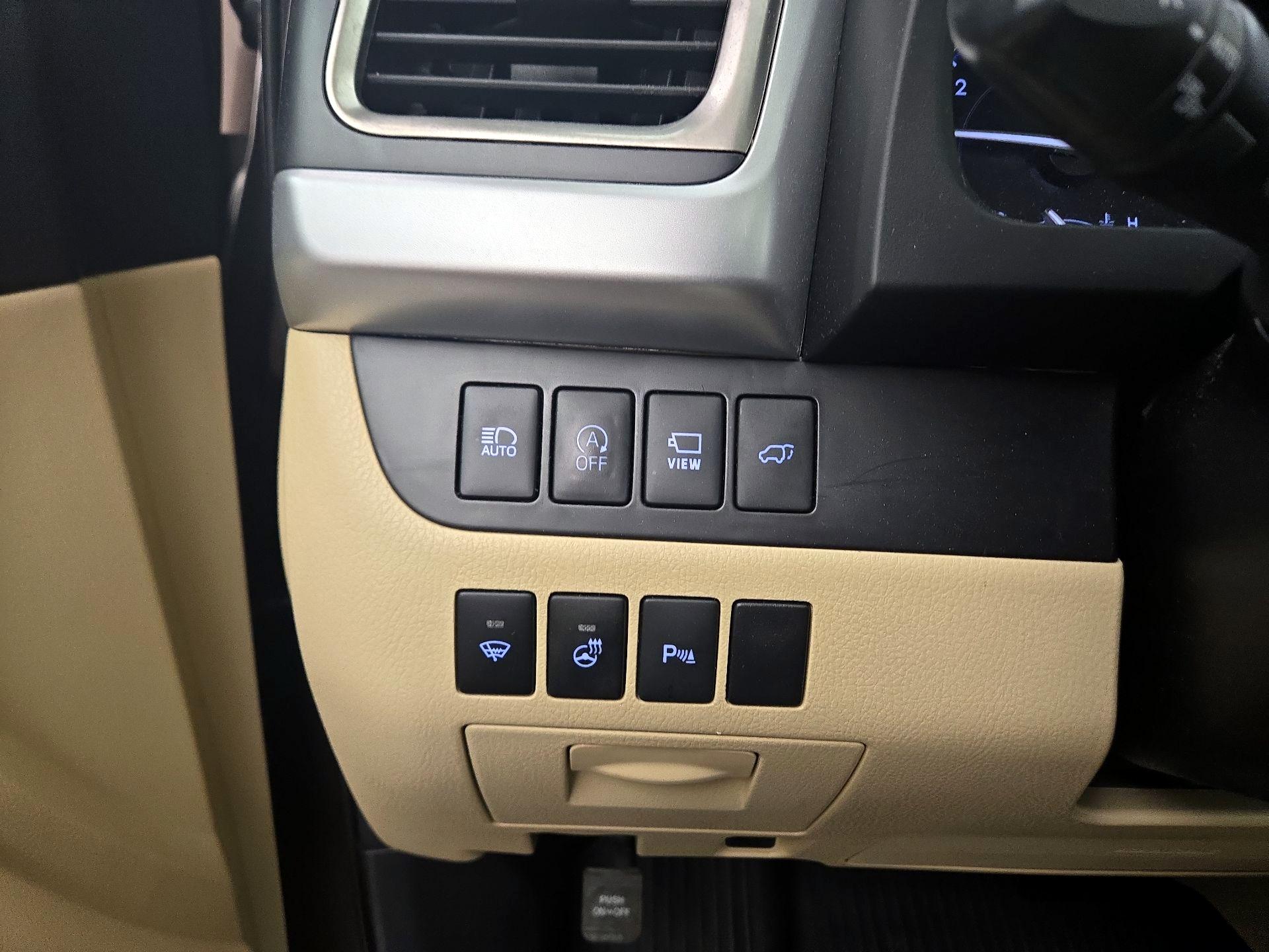 Thumbnail: 2017 Toyota Highlander - 13