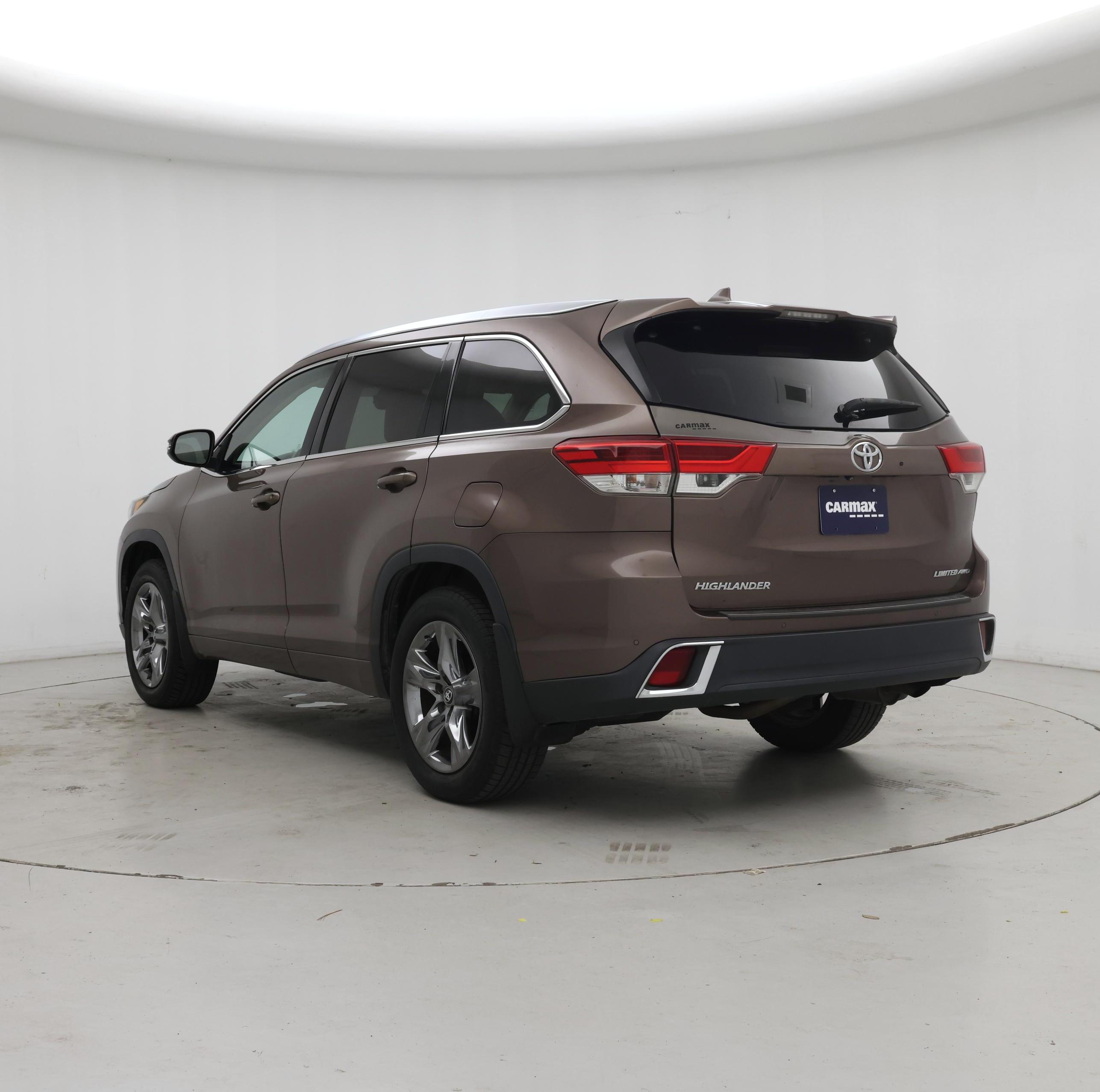 Thumbnail: 2017 Toyota Highlander - 2