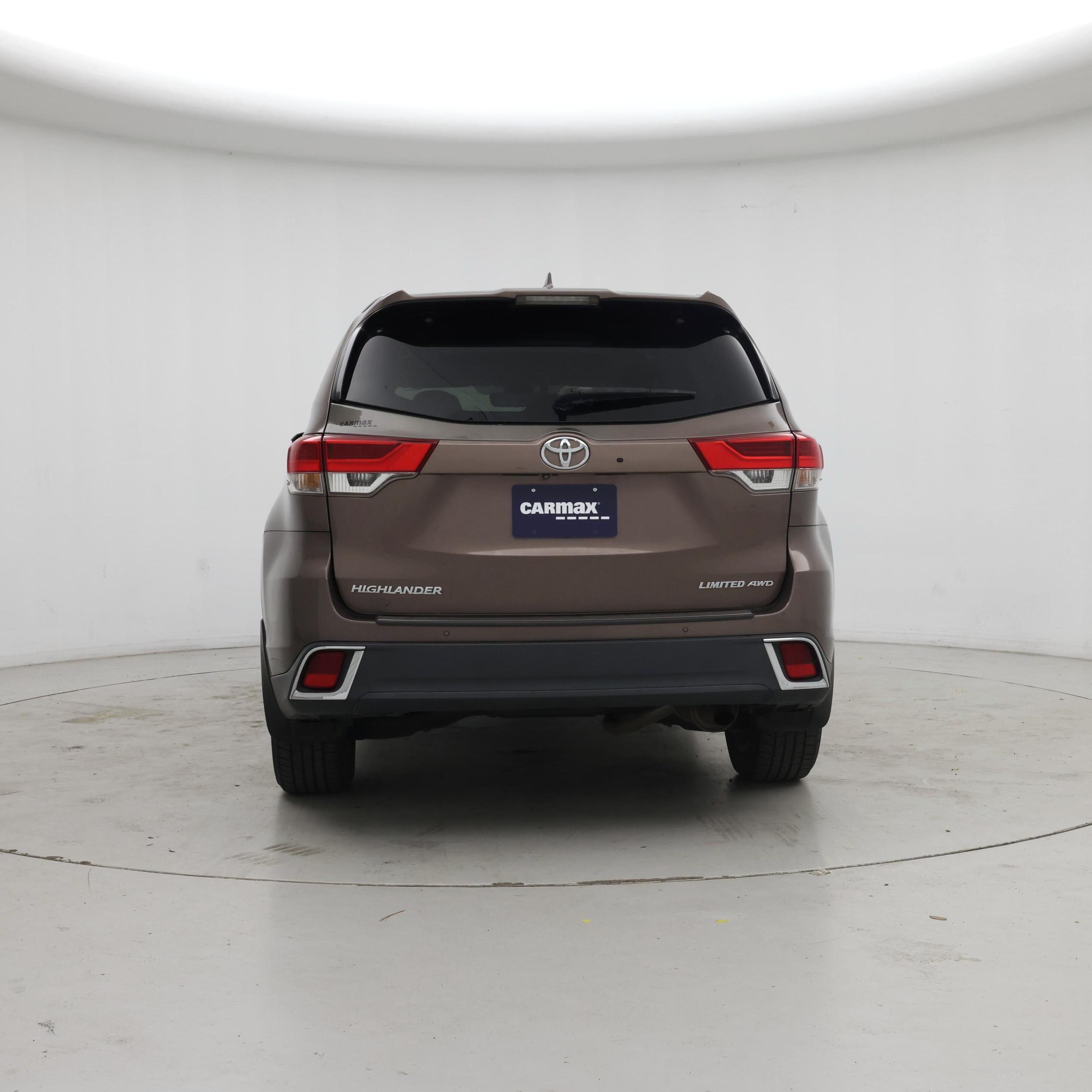 Thumbnail: 2017 Toyota Highlander - 6