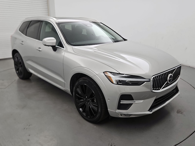 2023 Volvo XC60 B5 Plus Bright Theme
