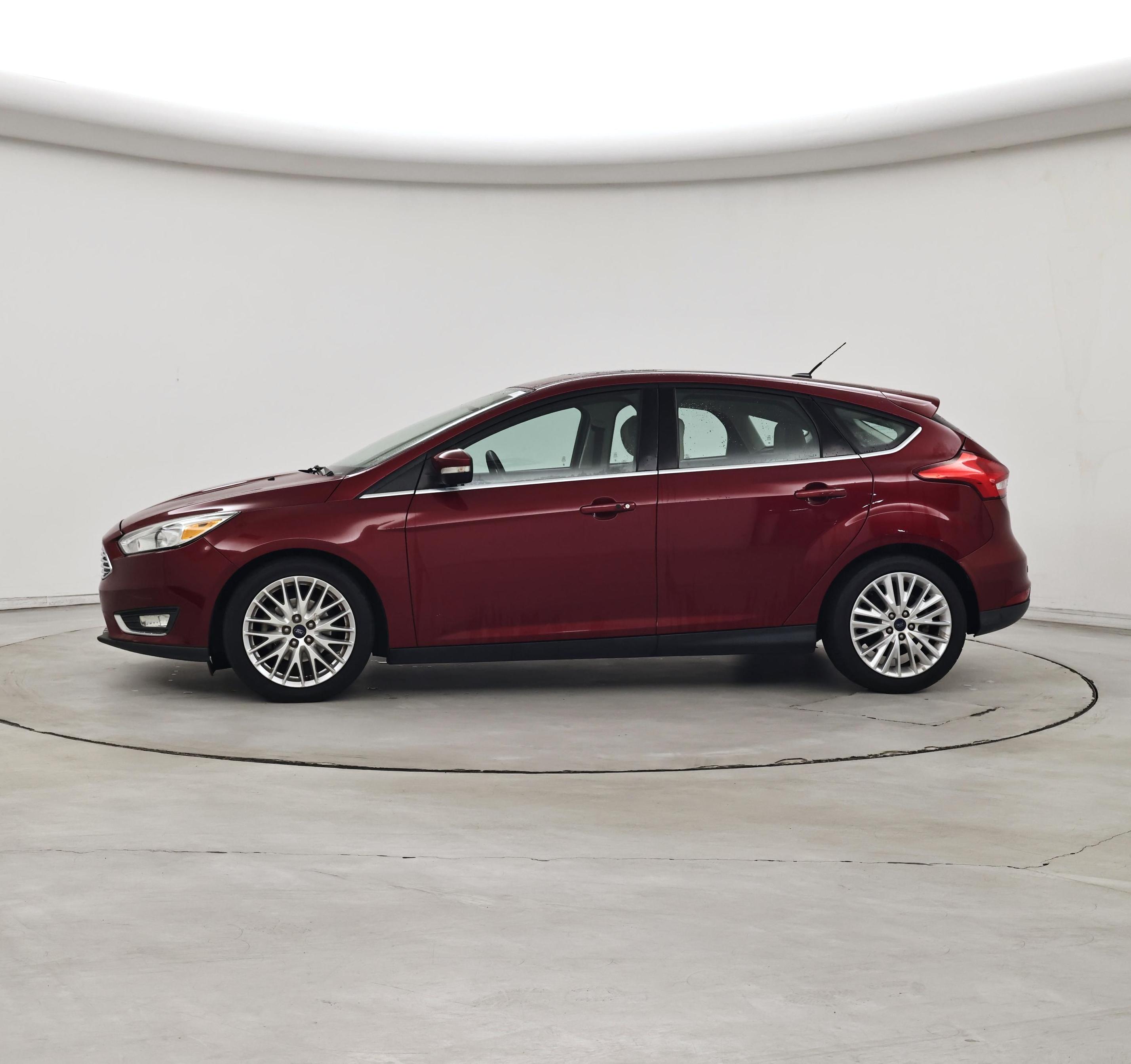 Thumbnail: 2017 Ford Focus - 3