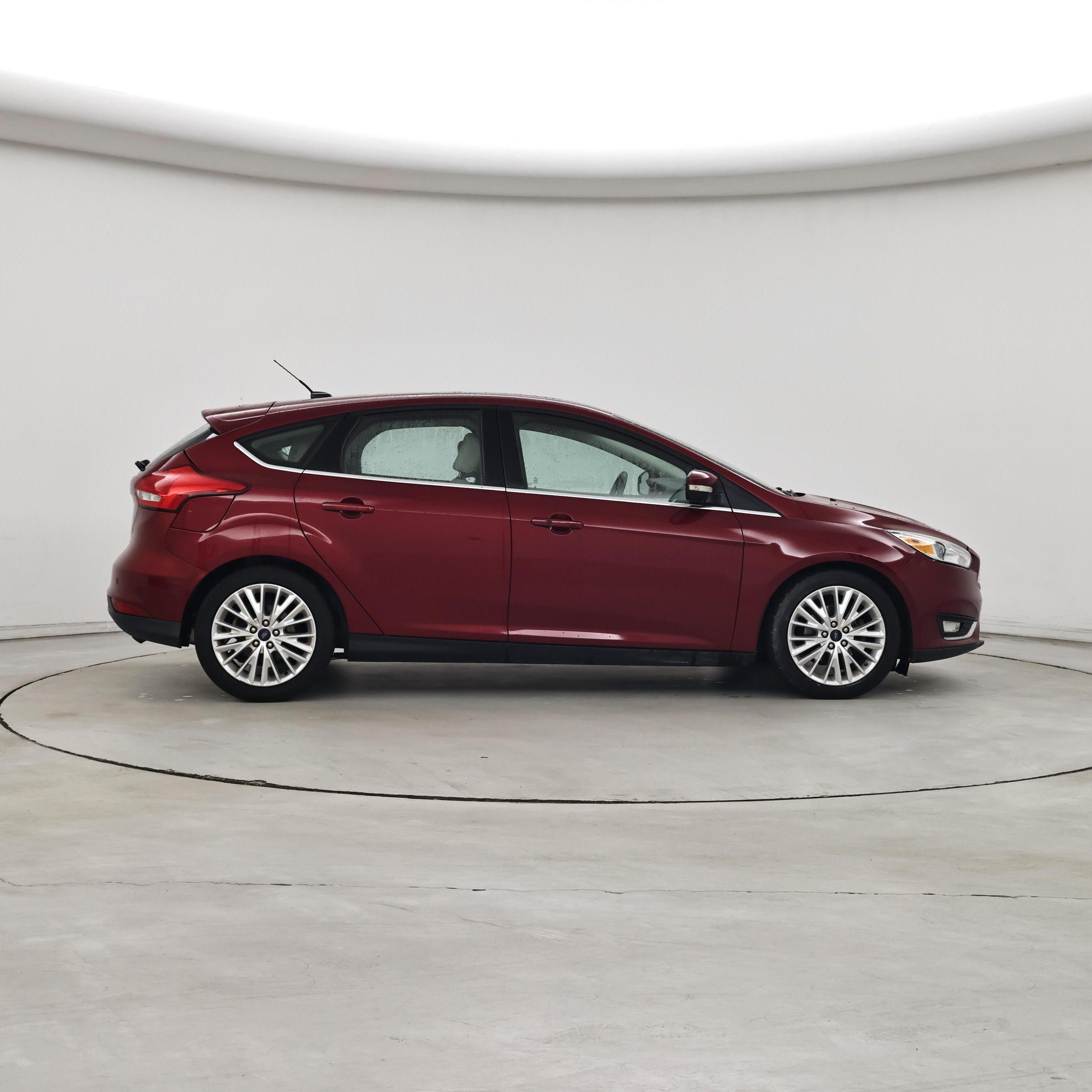 Thumbnail: 2017 Ford Focus - 7