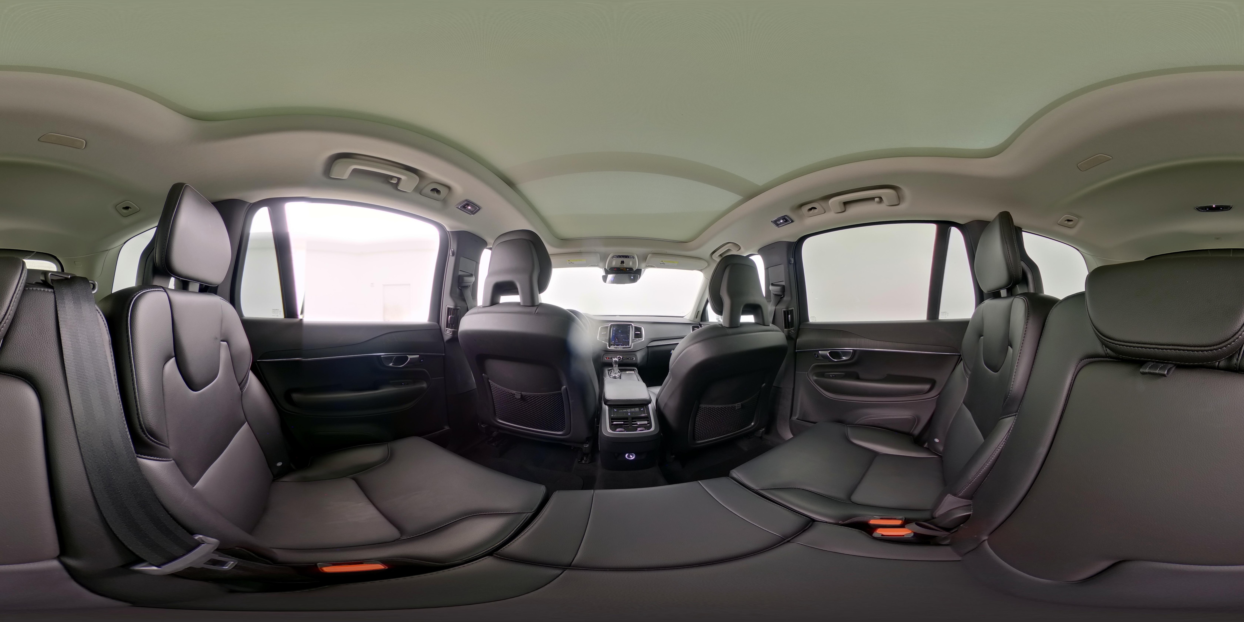2020 Volvo XC90 Momentum - Photo 29
