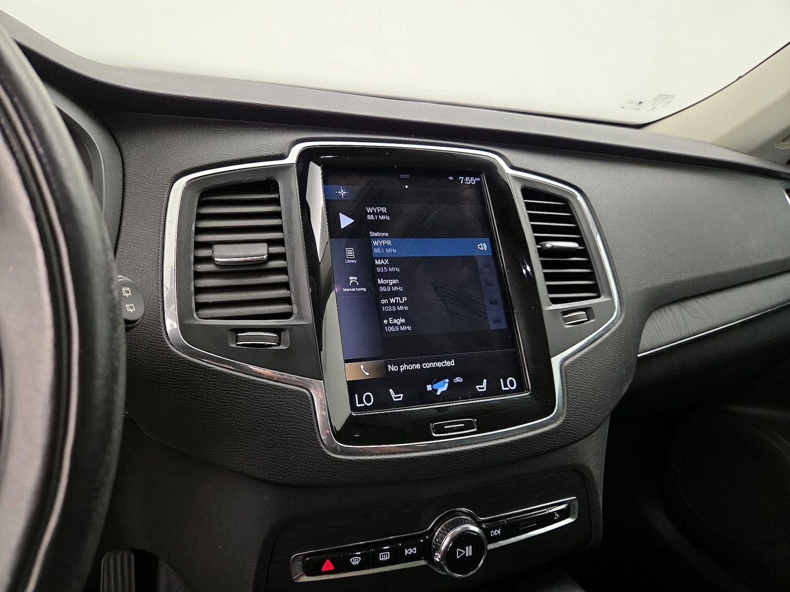 2020 Volvo XC90 Momentum - Photo 17