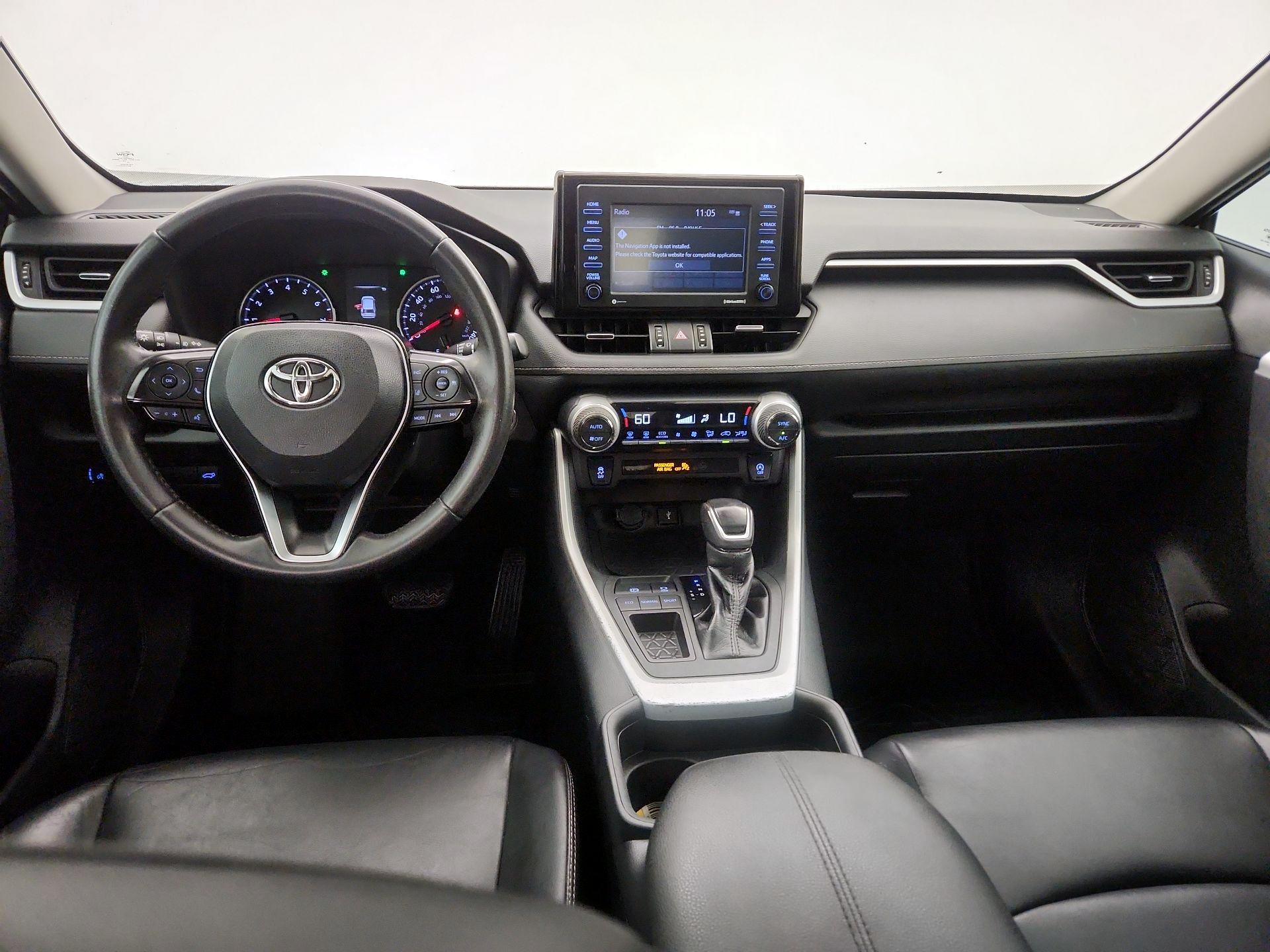 Thumbnail: 2021 Toyota RAV4 - 9