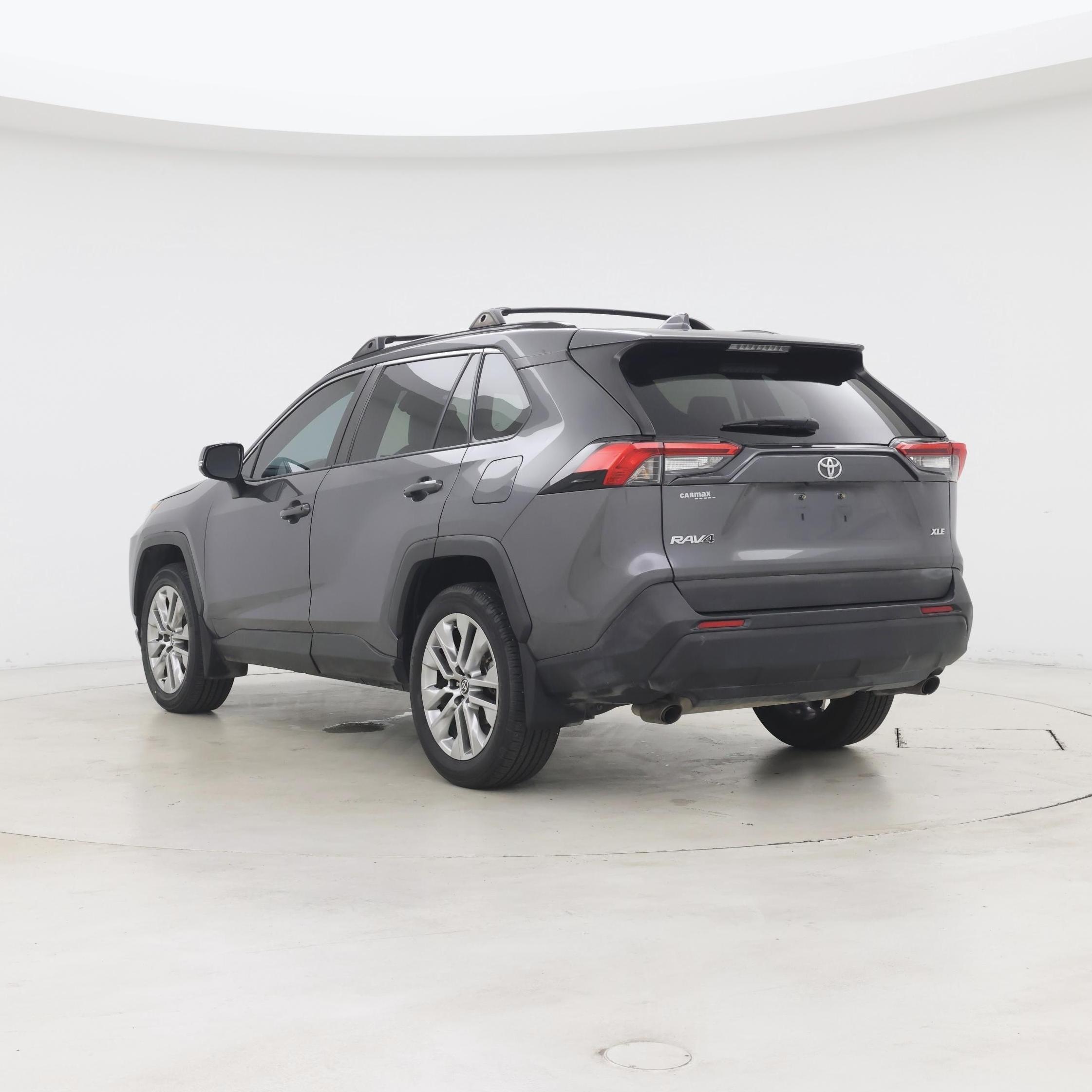 Thumbnail: 2021 Toyota RAV4 - 2