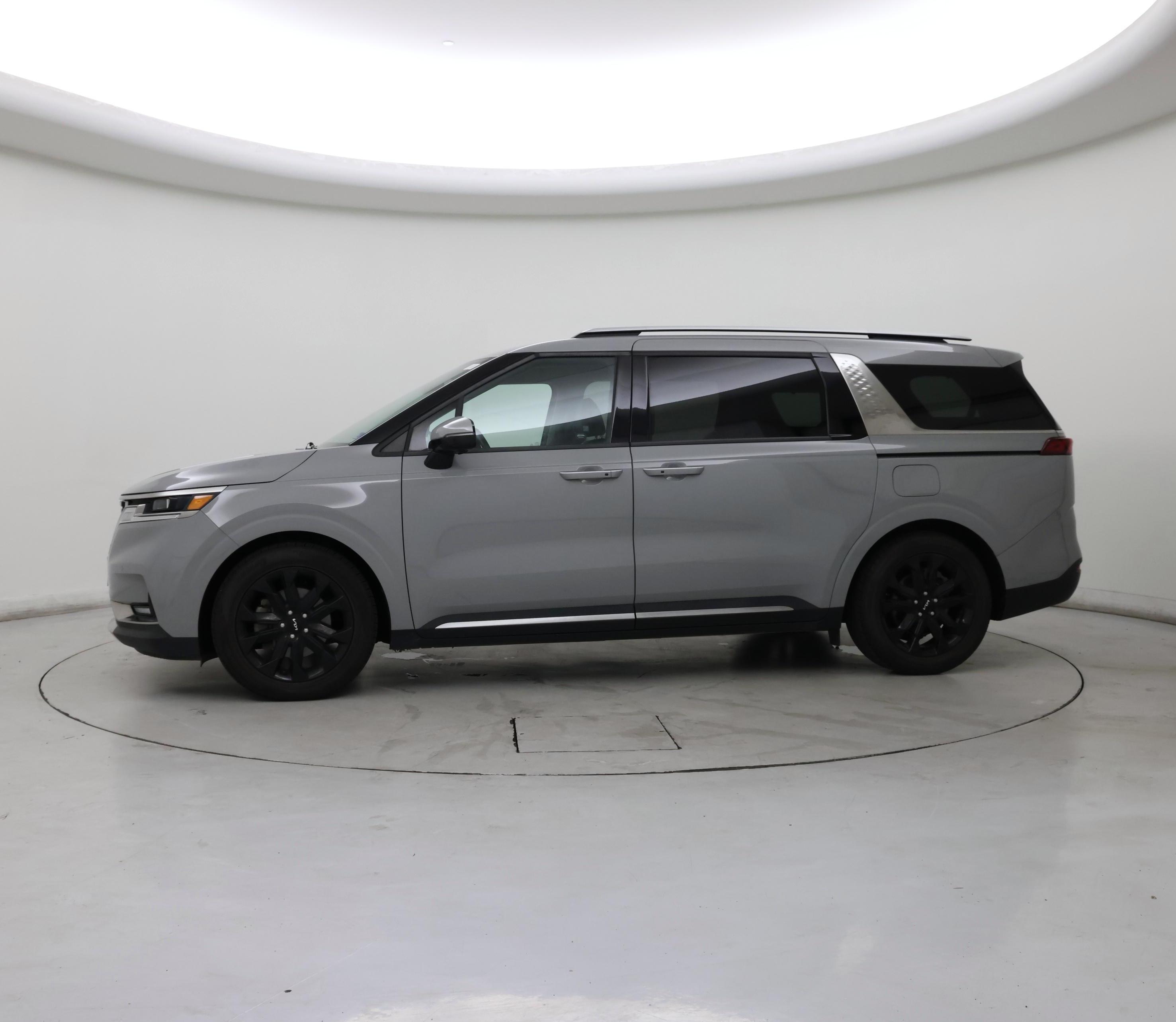 Thumbnail: 2024 Kia Carnival - 3