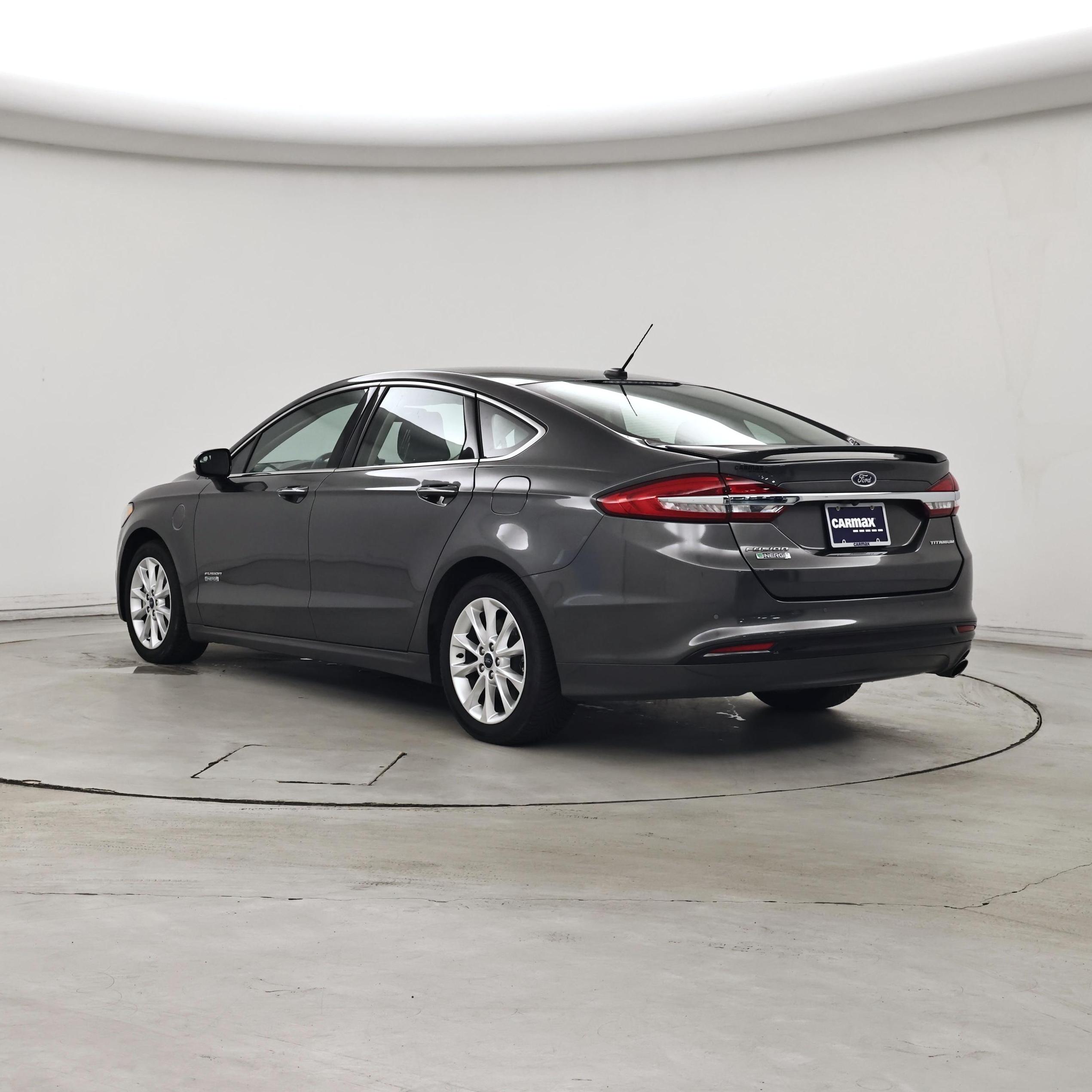 Thumbnail: 2017 Ford Fusion - 2