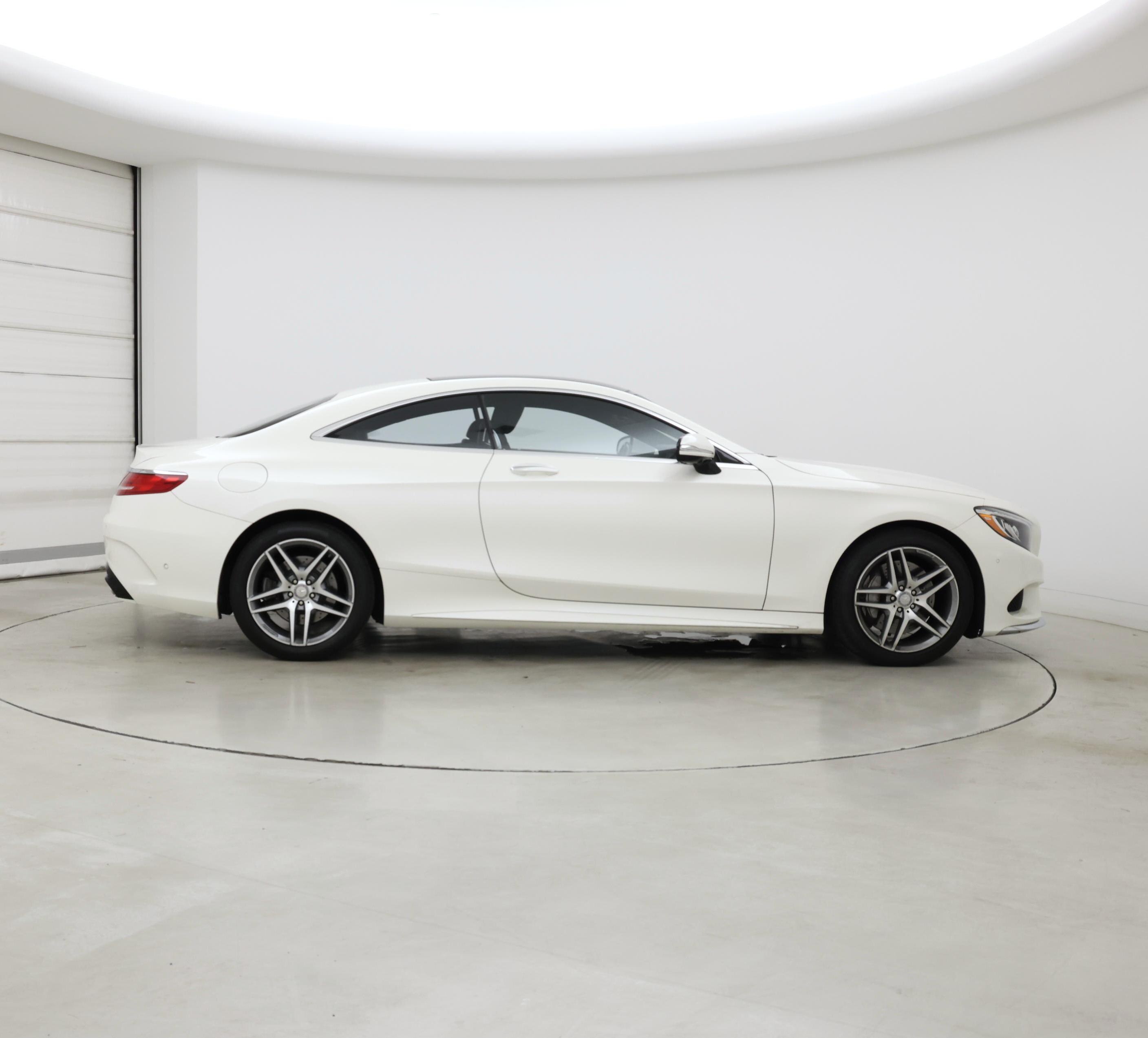 Thumbnail: 2016 Mercedes-Benz S-Class - 7