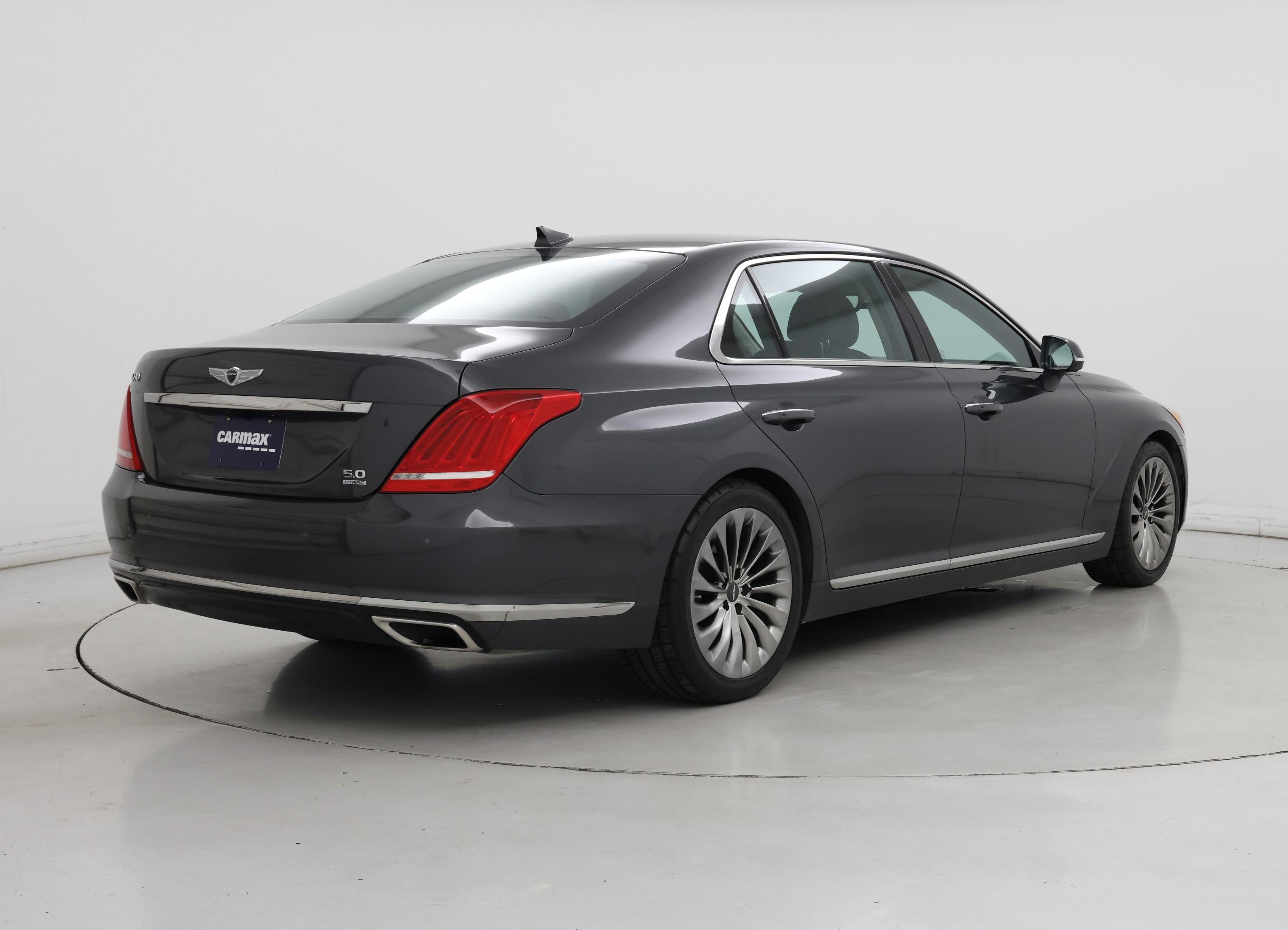 Thumbnail: 2019 Genesis G90 - 8