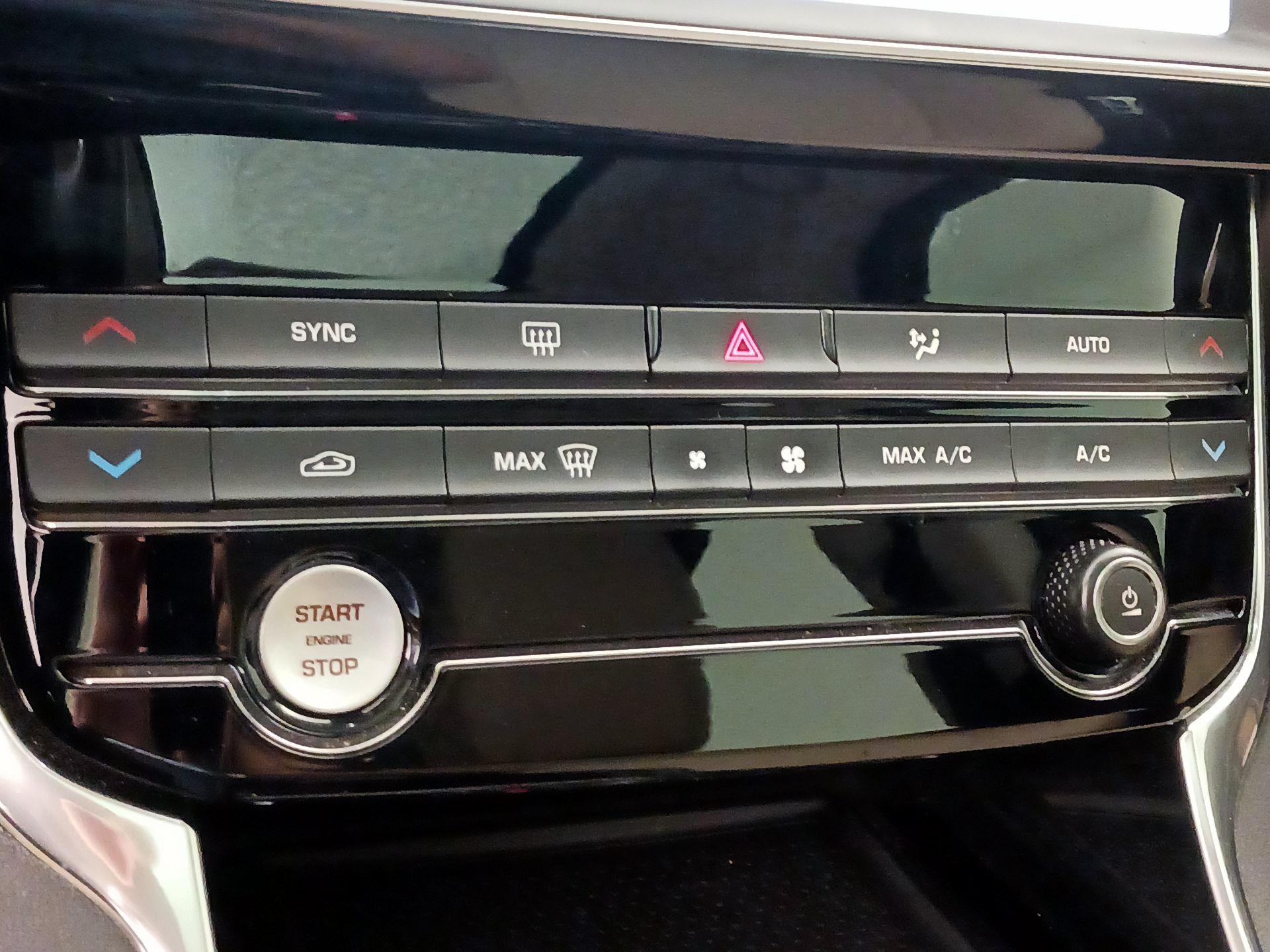 Thumbnail: 2019 Jaguar XE - 17