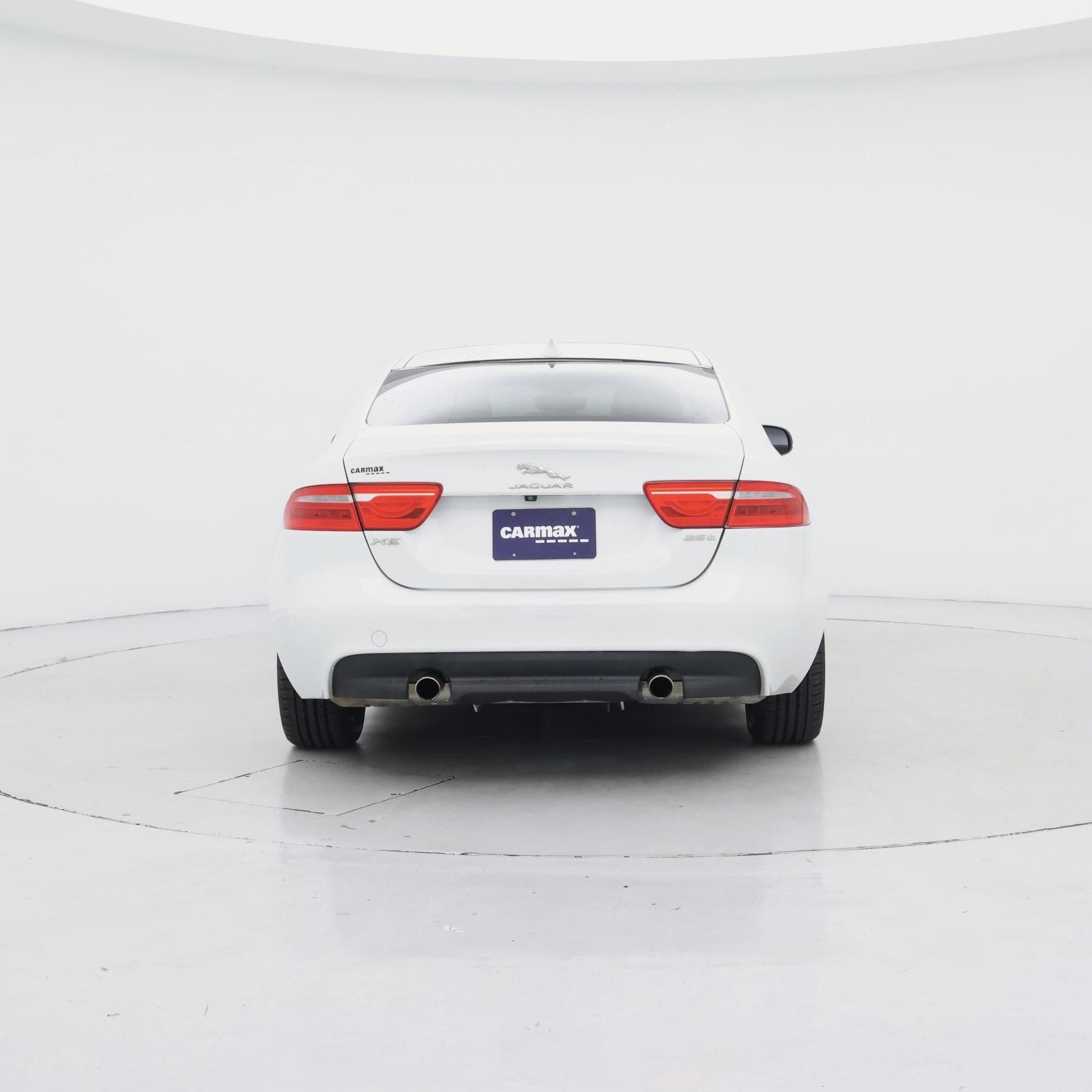Thumbnail: 2019 Jaguar XE - 6