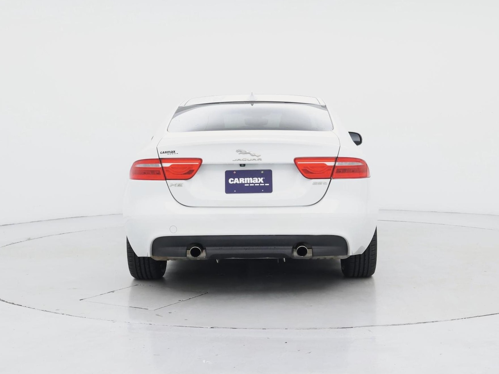 2019 Jaguar XE Premium - Photo 7