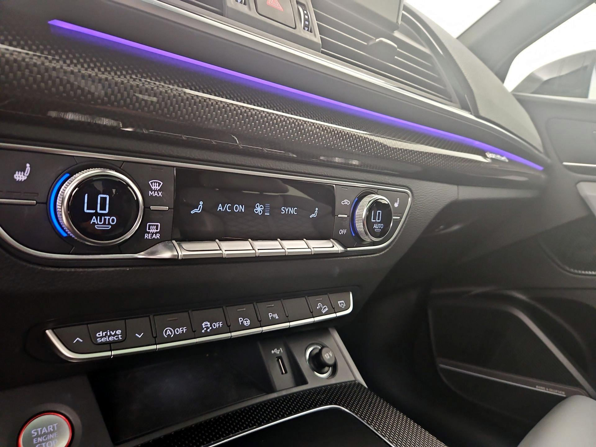 Thumbnail: 2021 Audi SQ5 - 16