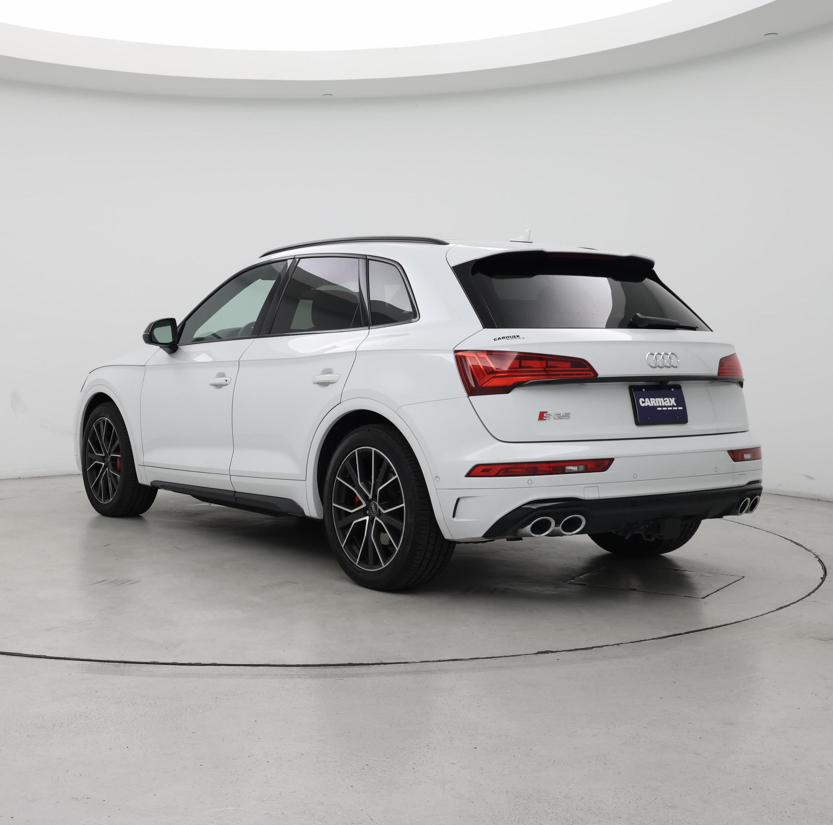 Thumbnail: 2021 Audi SQ5 - 2