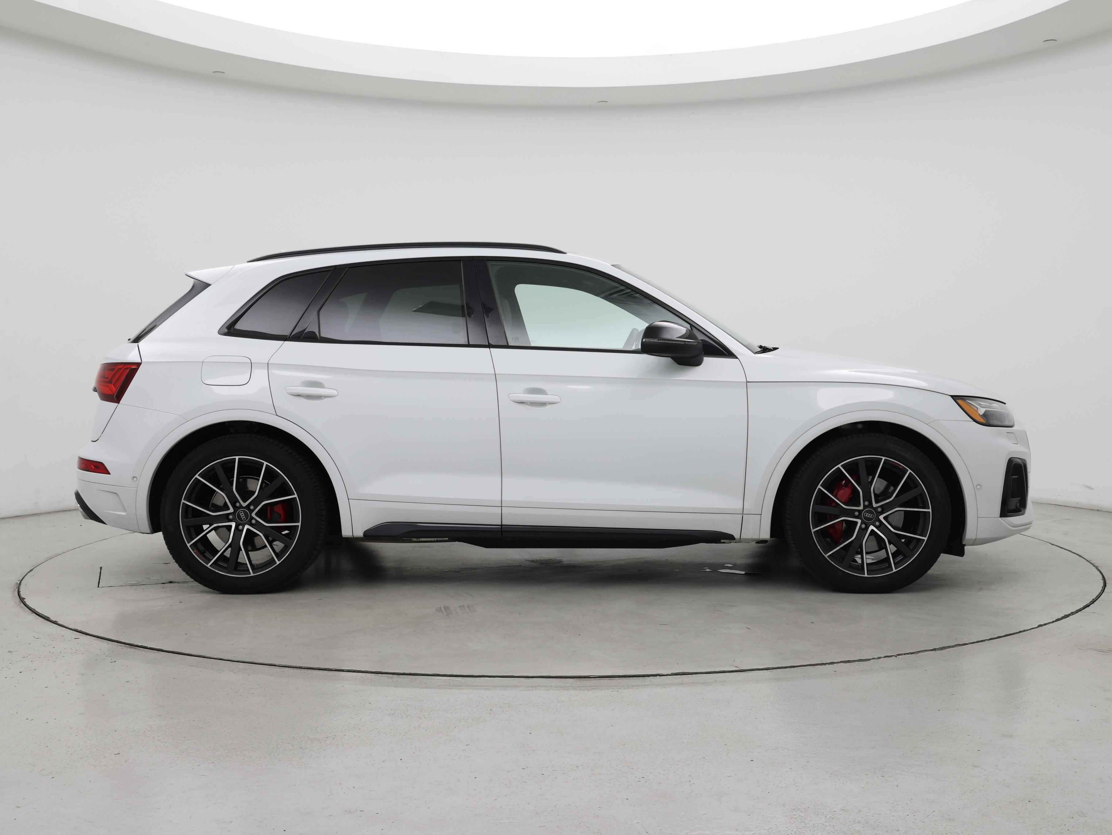 Thumbnail: 2021 Audi SQ5 - 7