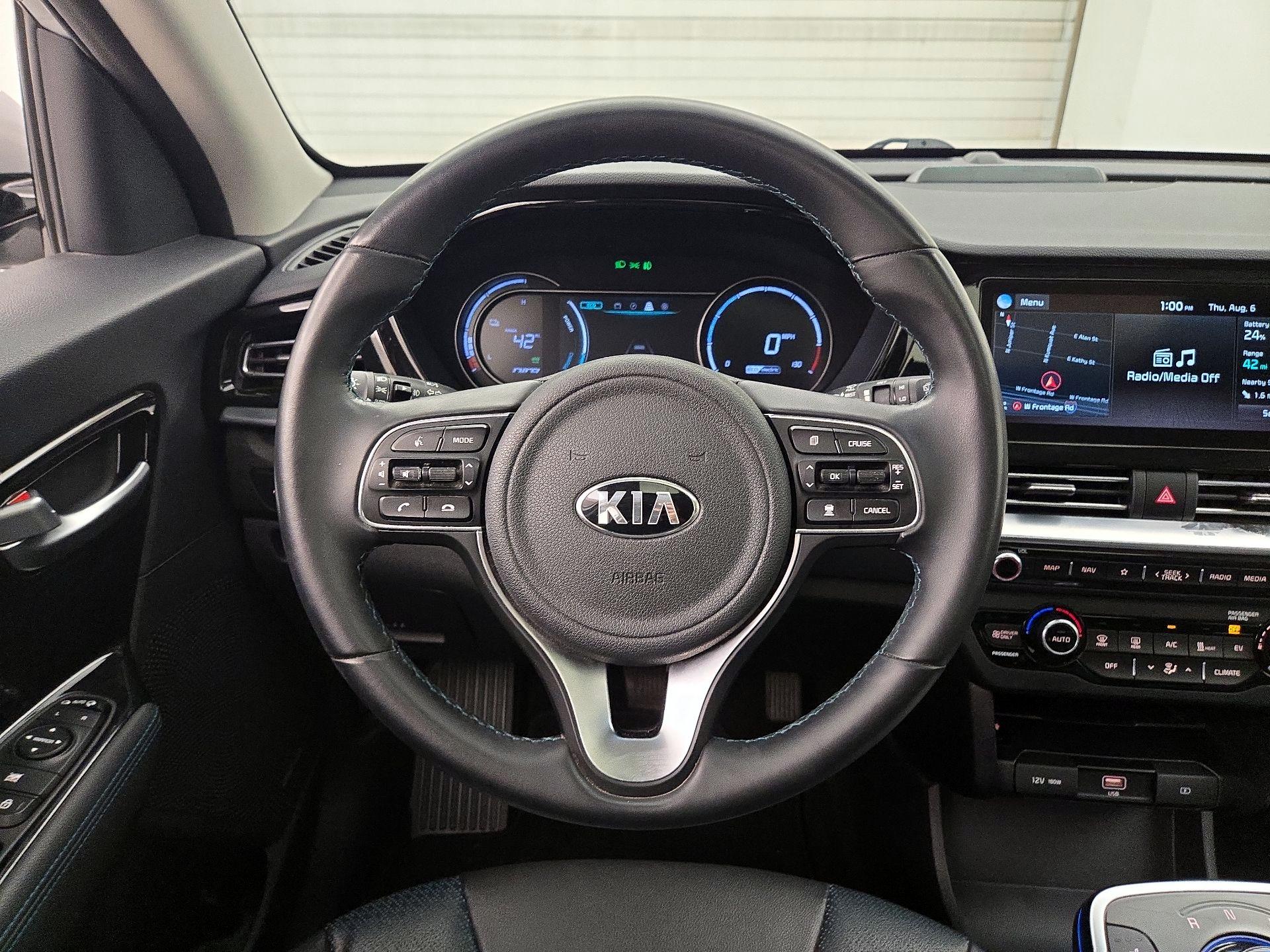 Thumbnail: 2020 Kia Niro - 10