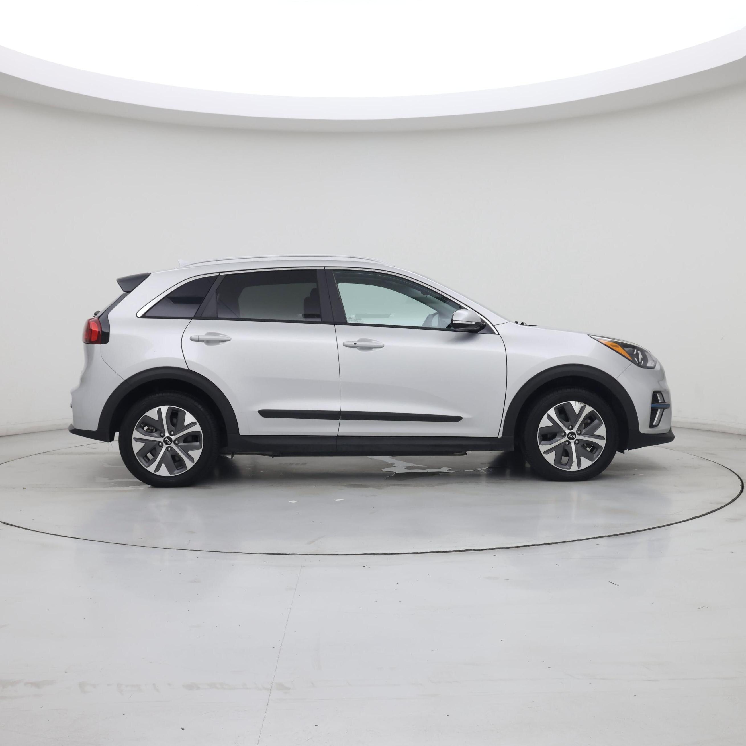Thumbnail: 2020 Kia Niro - 7