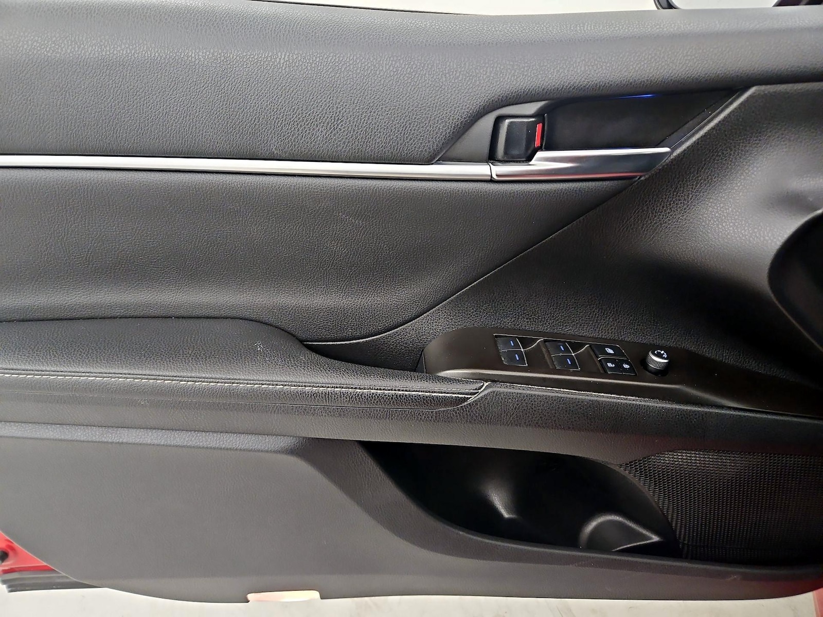 2022 Toyota Camry XSE - Photo 13